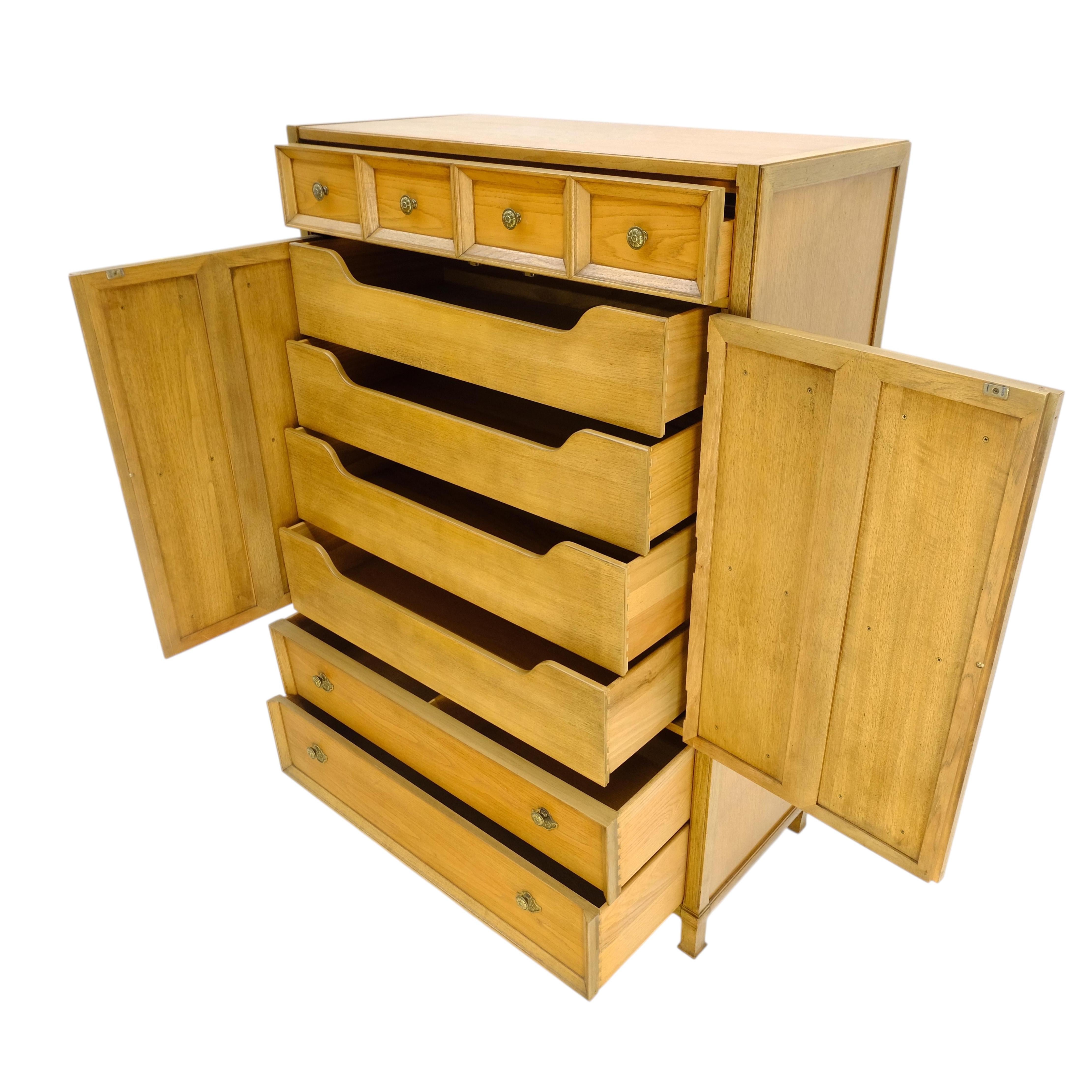 Pre-owned Thomasville American Walnut Mid Century Gentelmen's Chest 7 Drawers Dresser Highboy Mint! In Brown