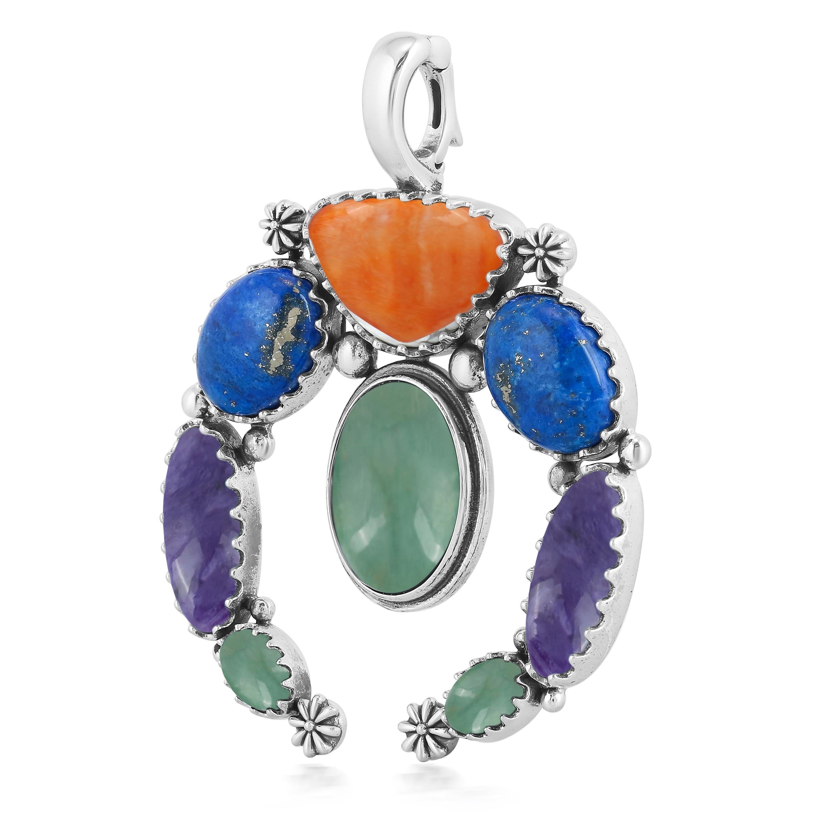 Nativo americano Gioielli dell'Ovest Americano Ciondolo Naja in argento Sterling con pietre preziose multicolori in vendita