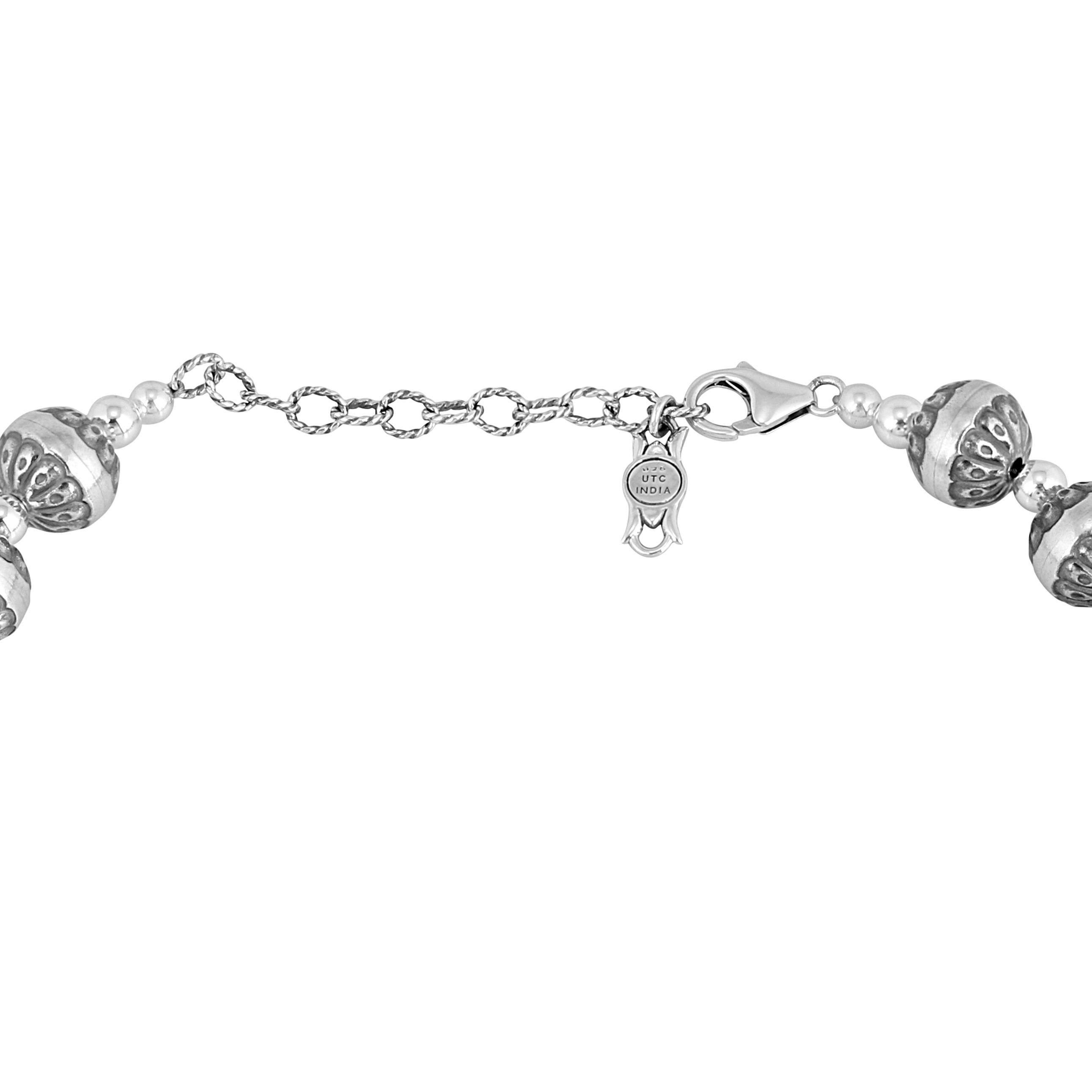 Gioielli dell'Ovest Americano Collana di perle dei nativi in argento Sterling in vendita 1