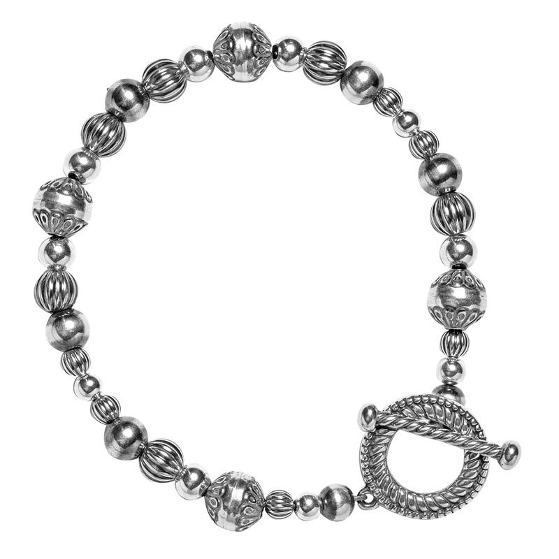 Gioielli dell'Ovest Americano Bracciale con perle miste in argento 925 dei Nativi In condizioni Nuovo in vendita a New York, NY