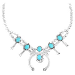 Collier Naja en argent A Silver Kingman Turquoise Squash Blossom 17"-20".