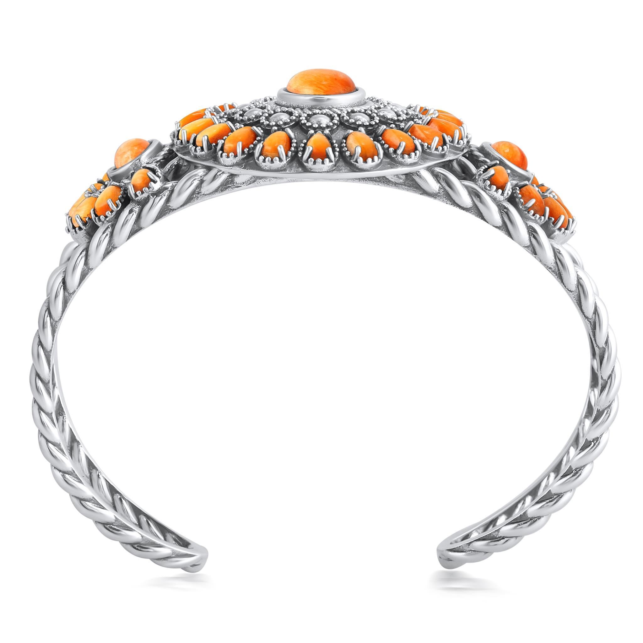 Brazalete brazalete de plata del oeste americano con ostras de corte ovalado y pera en negrita en Nuevo estado para la venta en New York, NY