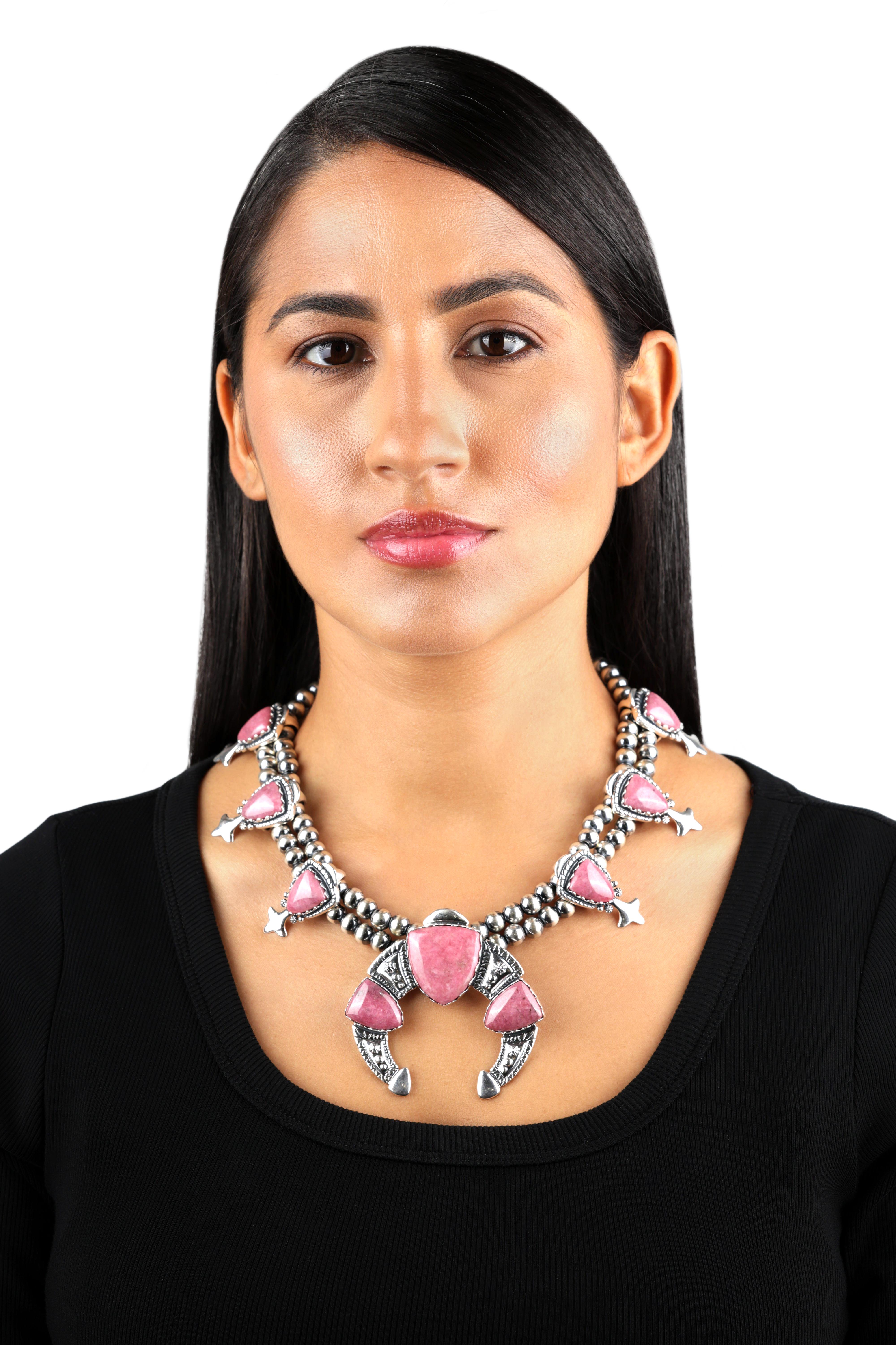 Collana American West in argento rosa con rodonite a punta di freccia, 18 t in vendita 2