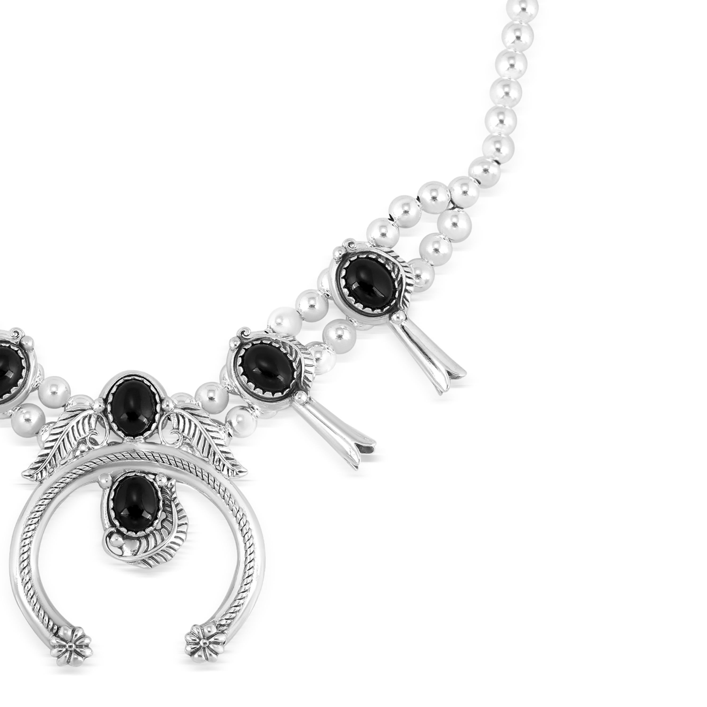 Collier Naja en argent sterling d'American West en agate noire (Squash Blossom) Neuf - En vente à New York, NY