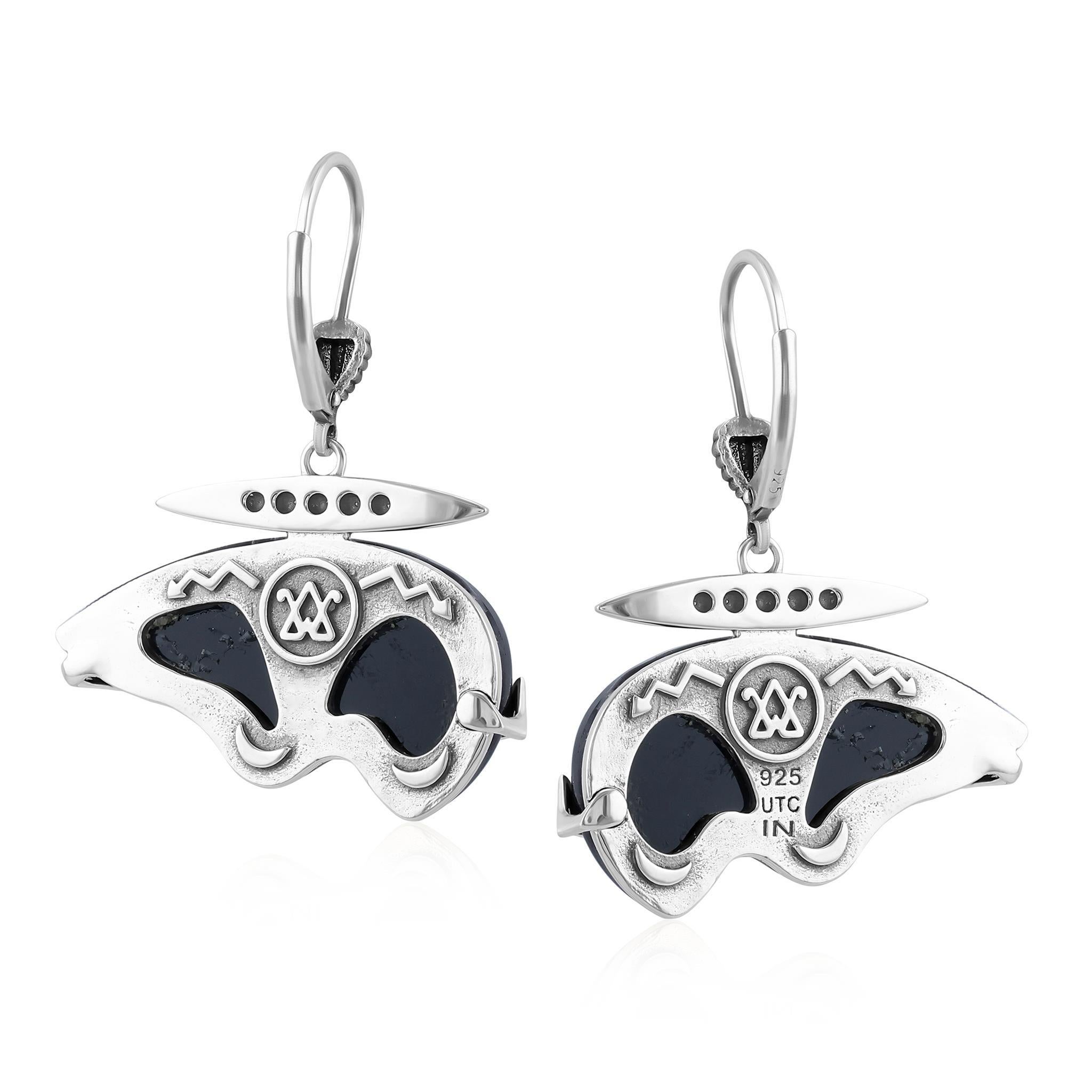 Cabochon Orecchini a leva American West in argento sterling con orso in onice nero in vendita