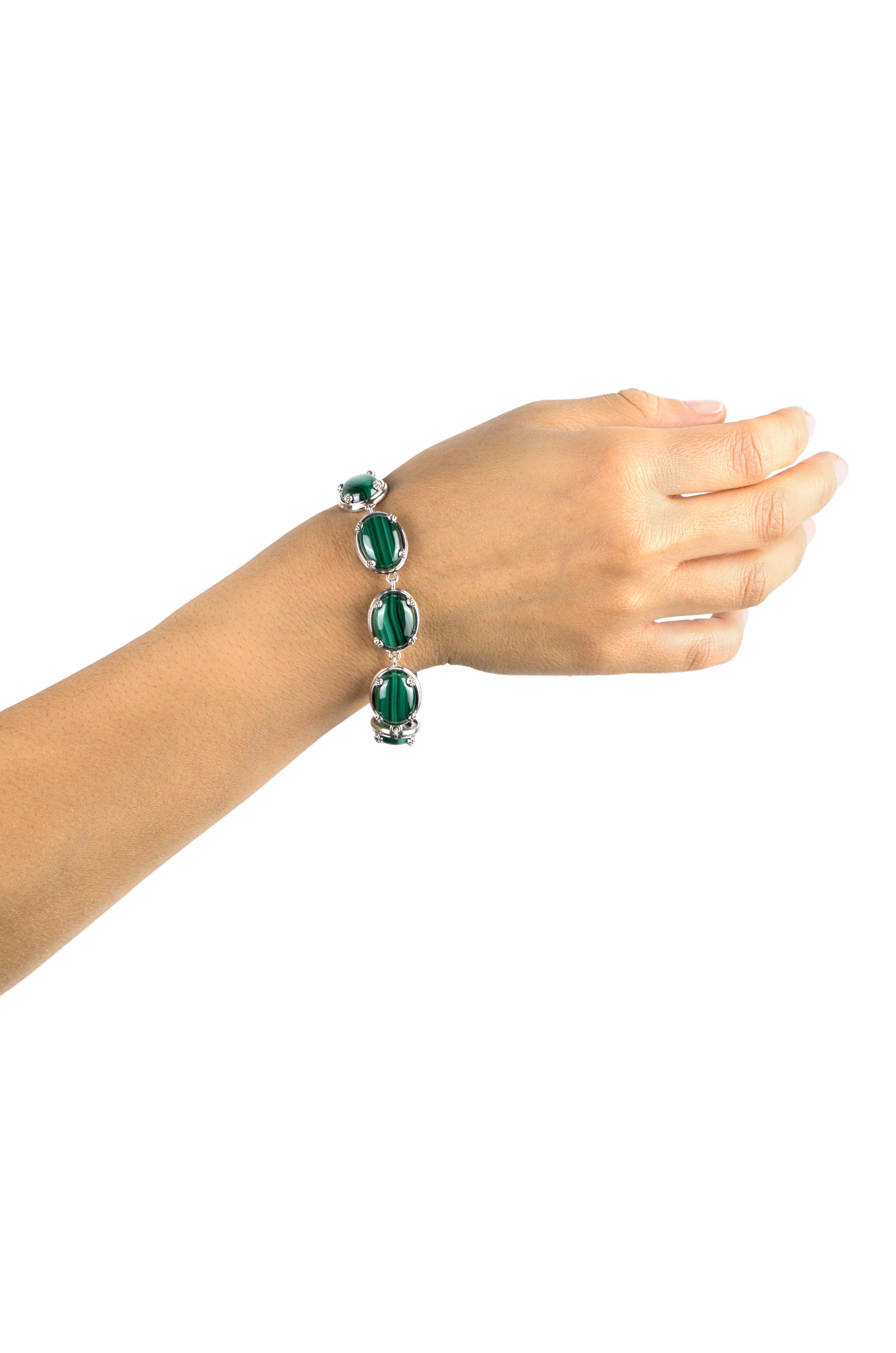 Amérindien Bracelet à bascule en argent sterling avec cabochon ovale en malachite en vente