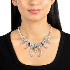 Collana American West in argento sterling con gemme multicolori a forma di fiore di zucca