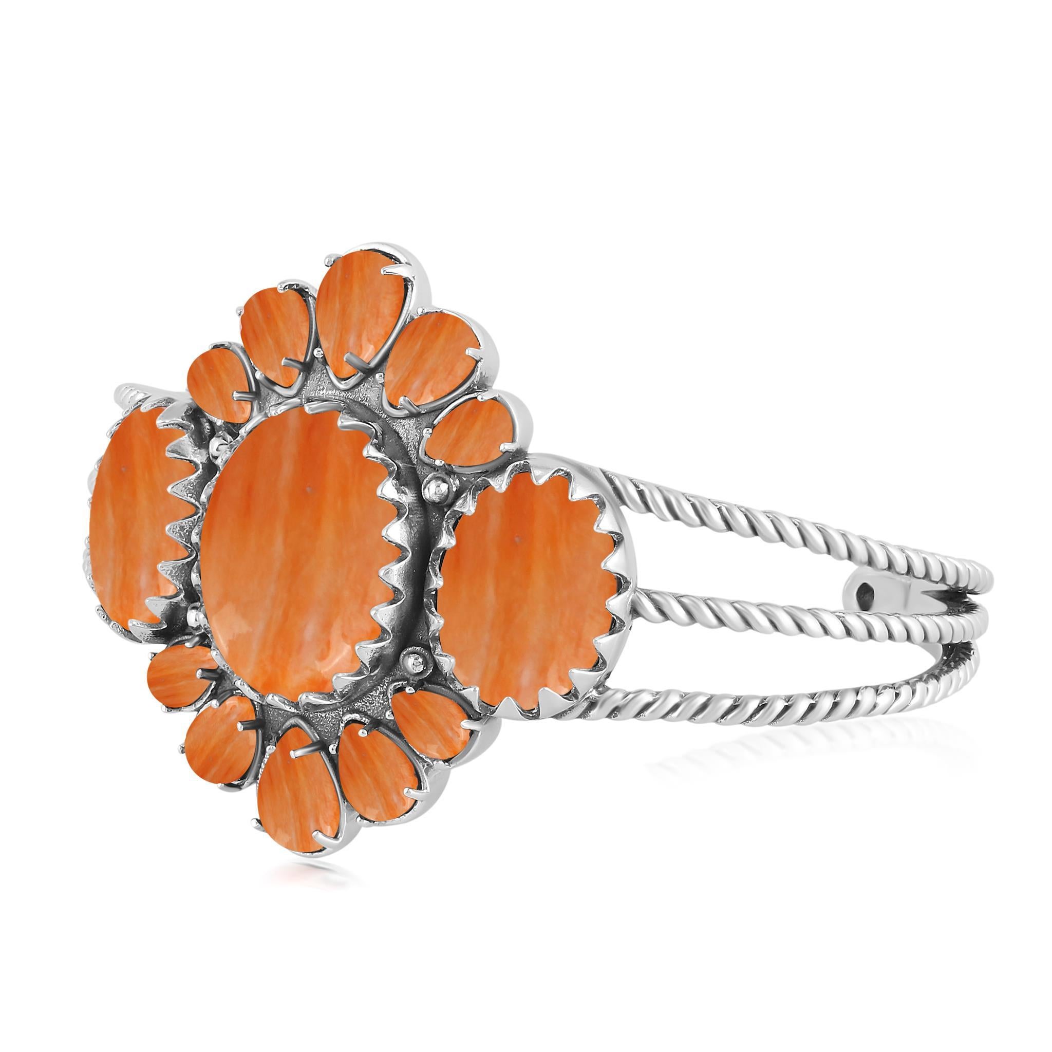 American West Sterling Silber Oval und Birne Orange Stachelige Auster Manschette Armband (Indigene Kunst (Nord-/Südamerika)) im Angebot