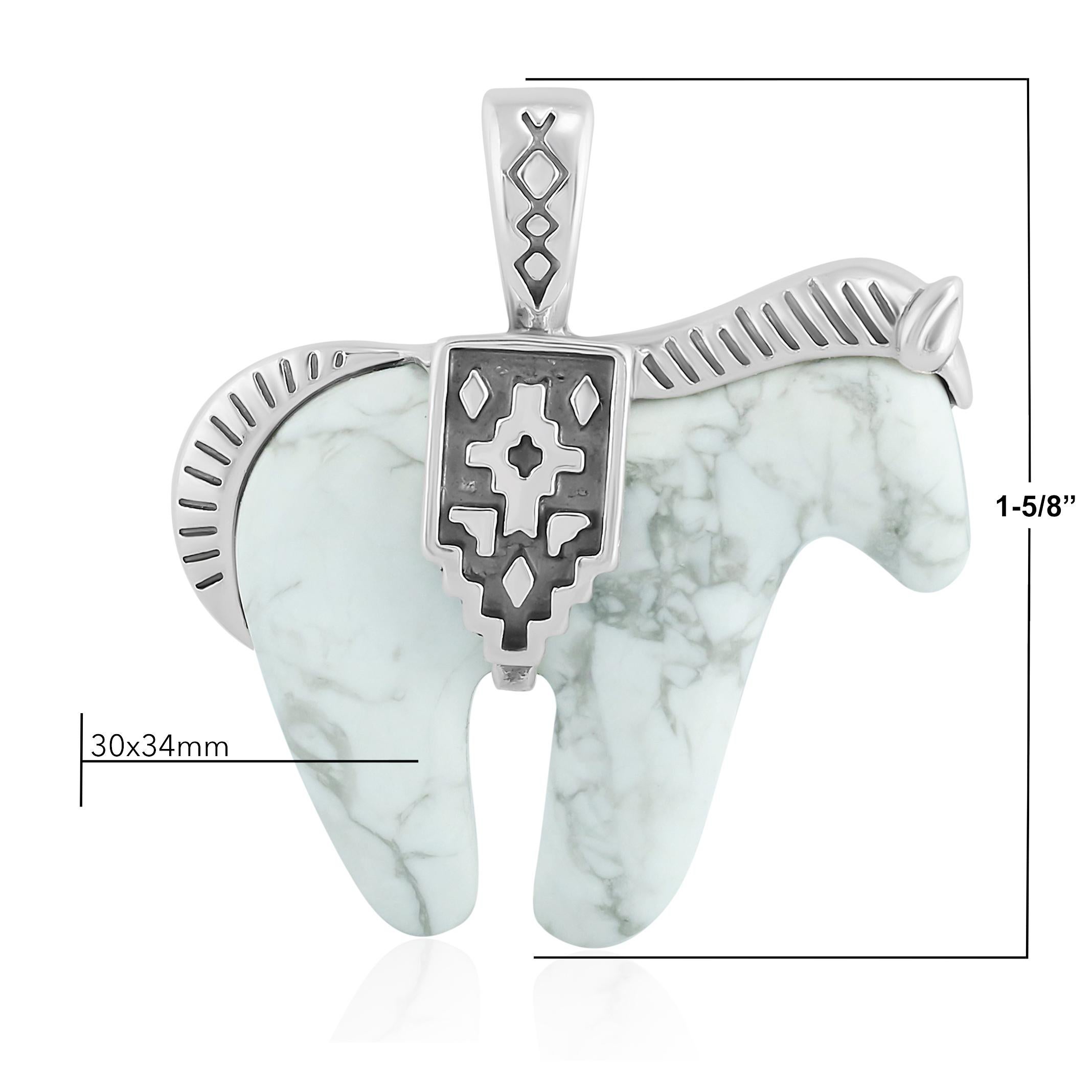 Nativo americano Ciondolo in argento sterling dell'American West con spirito di cavallo in howlite bianca, che arricchisce il ciondolo in vendita