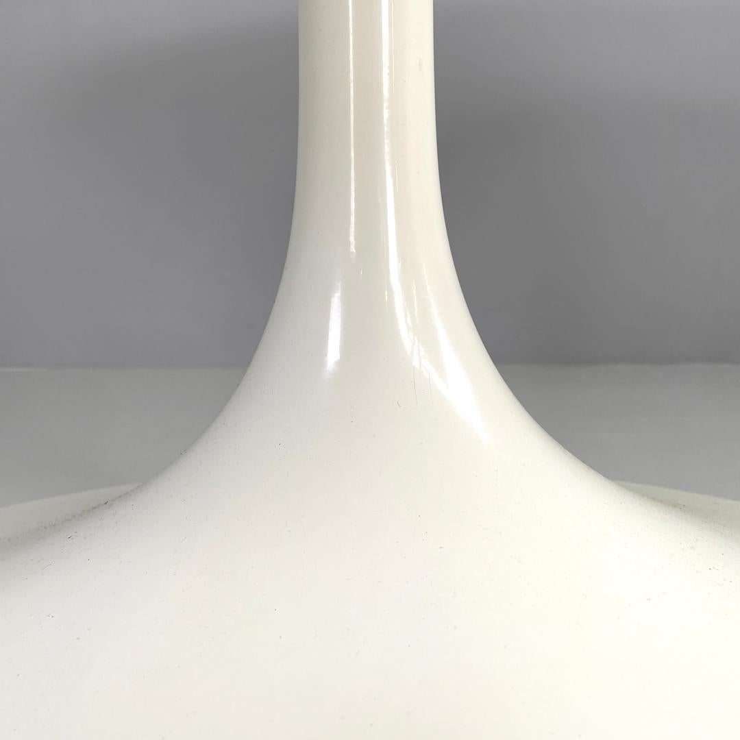 American white round dining table Tulip by Eero Saarinen for Knoll, 2007 For Sale 8
