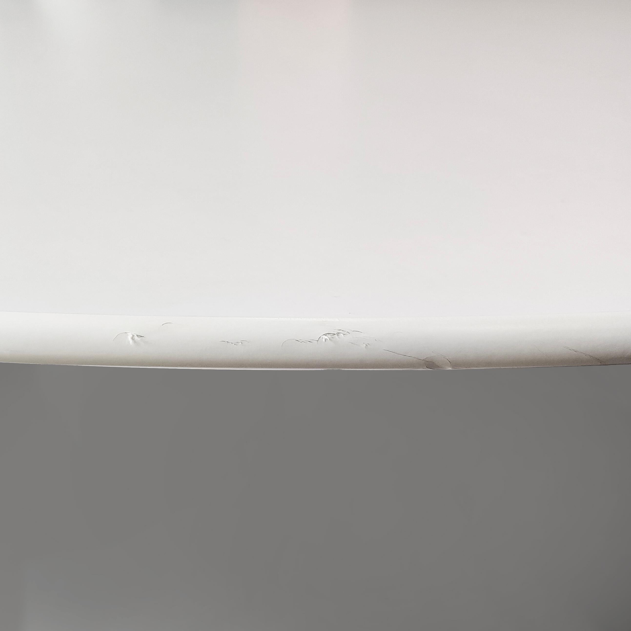 American white round dining table Tulip by Eero Saarinen for Knoll, 2007 For Sale 4