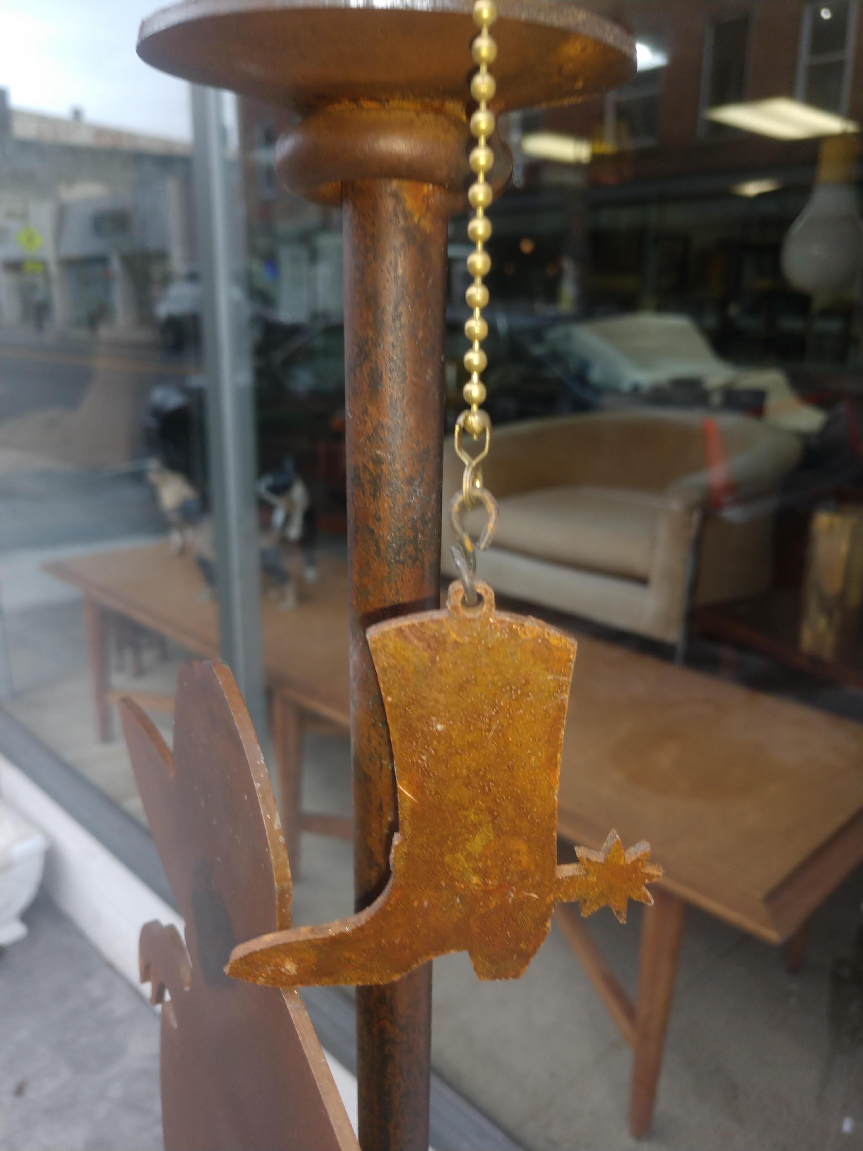 American Wild West Standoff Cowboy & Cowgirl Table Lamps In Good Condition In Port Jervis, NY