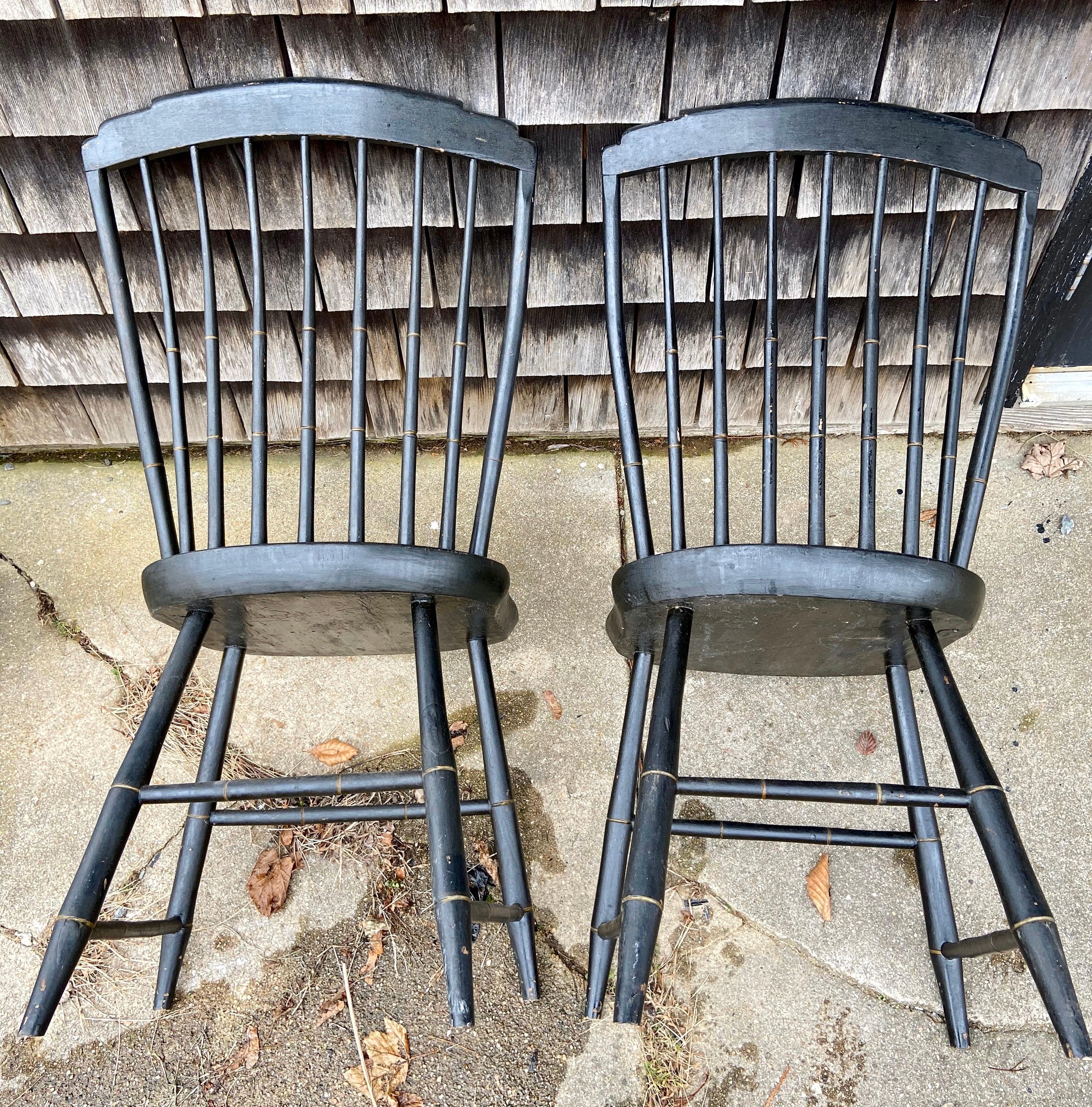 American Windsor Hickory Oakwood Handpainted Stenciled Chairs Black and Gold For Sale 3