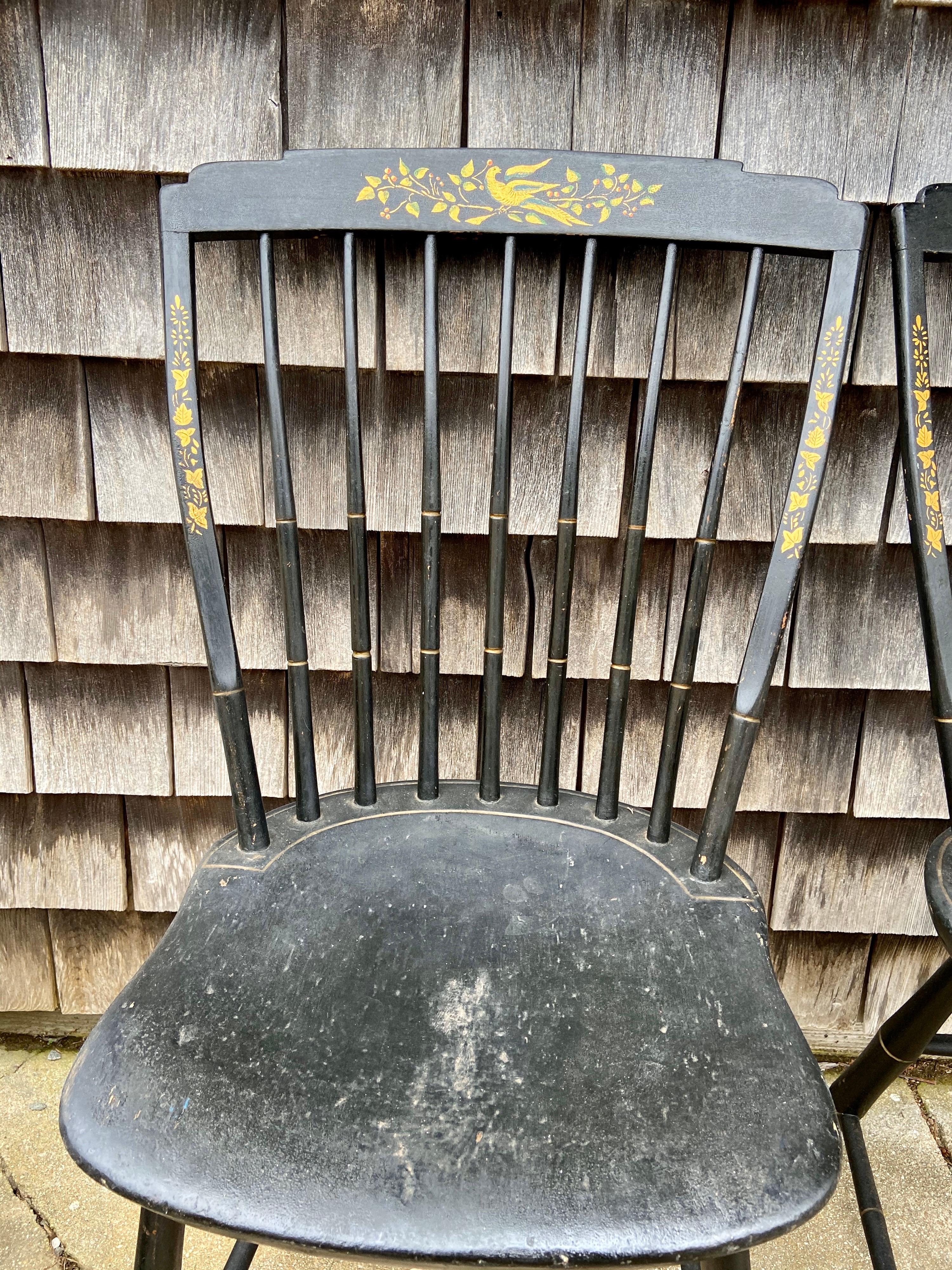 Victorian American Windsor Hickory Oakwood Handpainted Stenciled Chairs Black and Gold For Sale