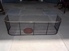 Amerikanischer Kaminschutz aus Draht und Messing mit dekorativer Drahtarbeit, um 1810