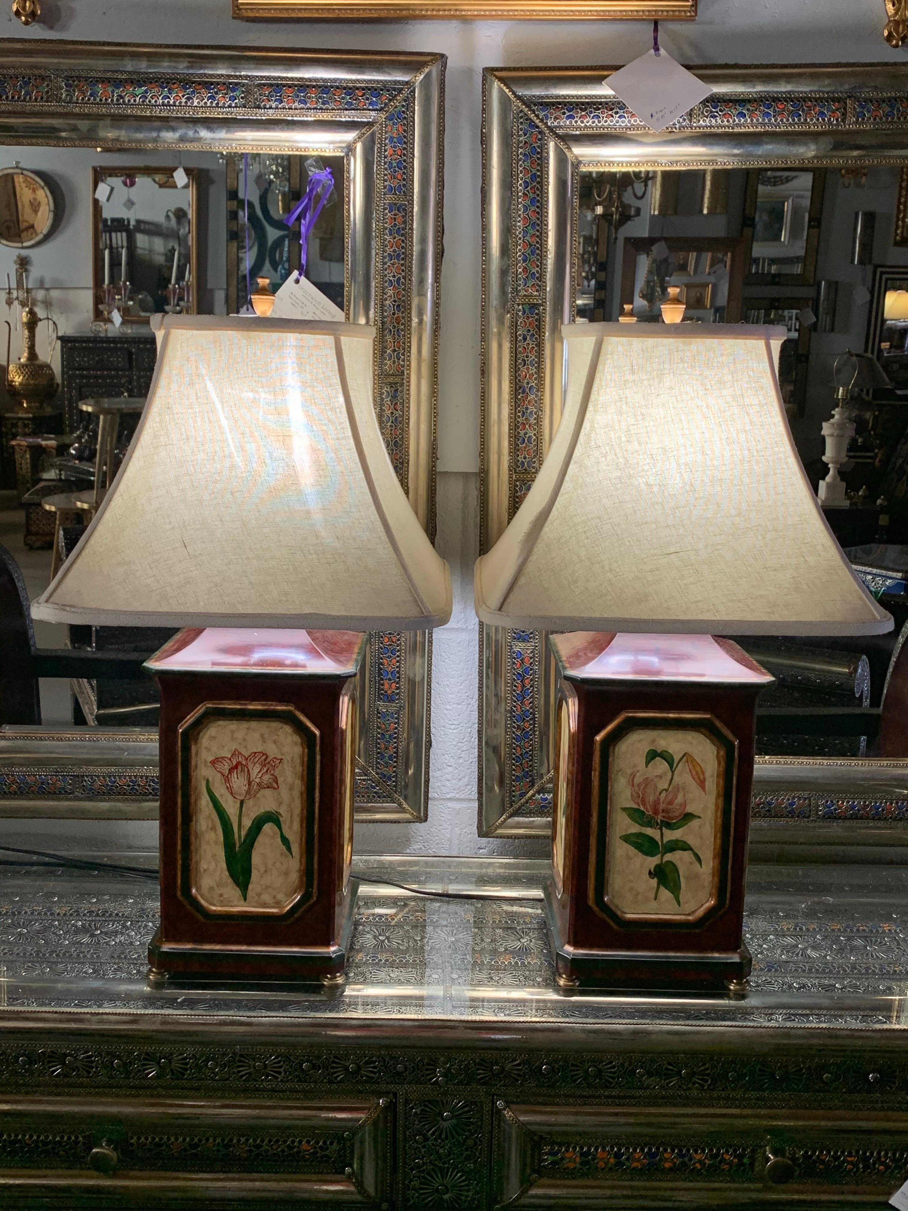 Oriental Hand-painted Wooden Table Lamp with Floral Decoration, a Pair For Sale 11