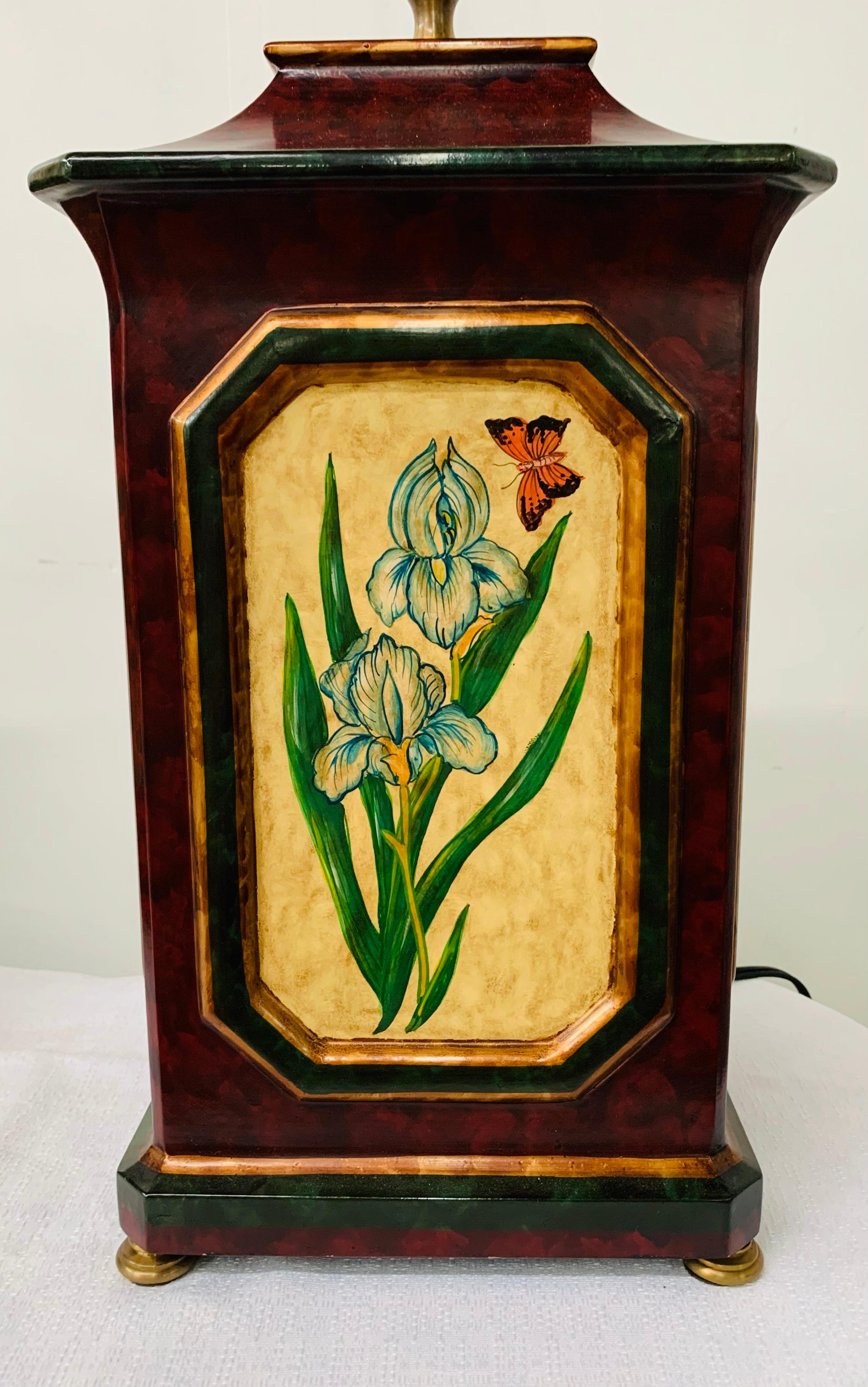 Orientalische handbemalte Holz-Tischlampe mit Blumendekoration, ein Paar im Angebot 2