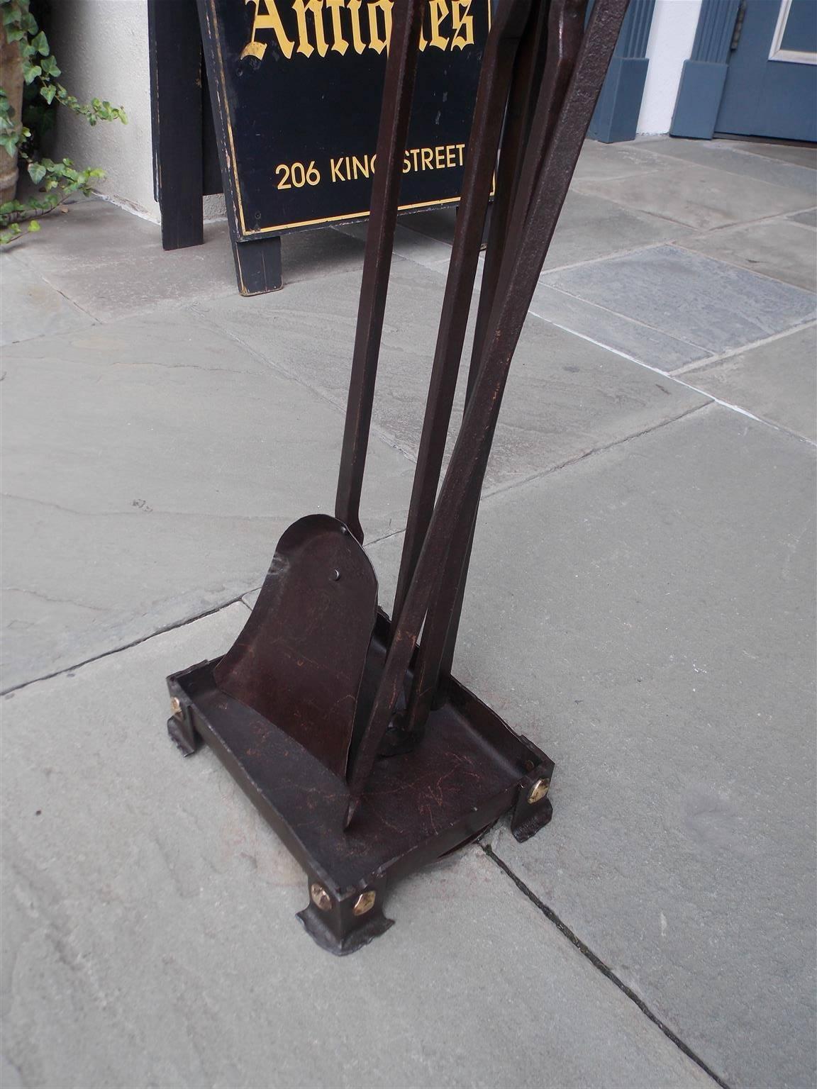 American Wrought Iron & Brass Faceted Arrow Finial Fire Tools on Stand, C. 1850 In Excellent Condition In Hollywood, SC