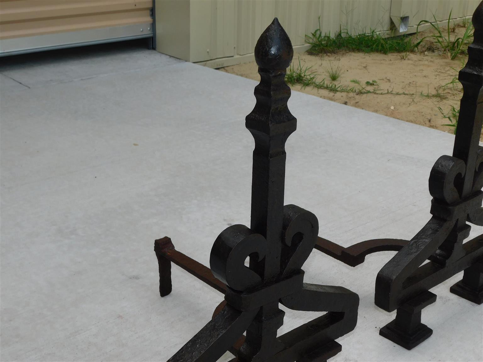 American Wrought Iron Faceted Lemon Finial Andirons w/ Scrolled Plinths, C. 1820 In Excellent Condition For Sale In Hollywood, SC