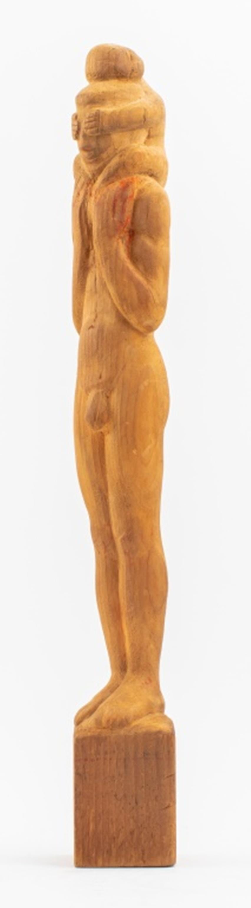 Americana Folk Art wood carved statue sculpture depicting a standing nude man with a child on his shoulders covering his eyes, apparently unsigned, first half of the twentieth century. In very good vintage condition. 

Dealer: S138XX