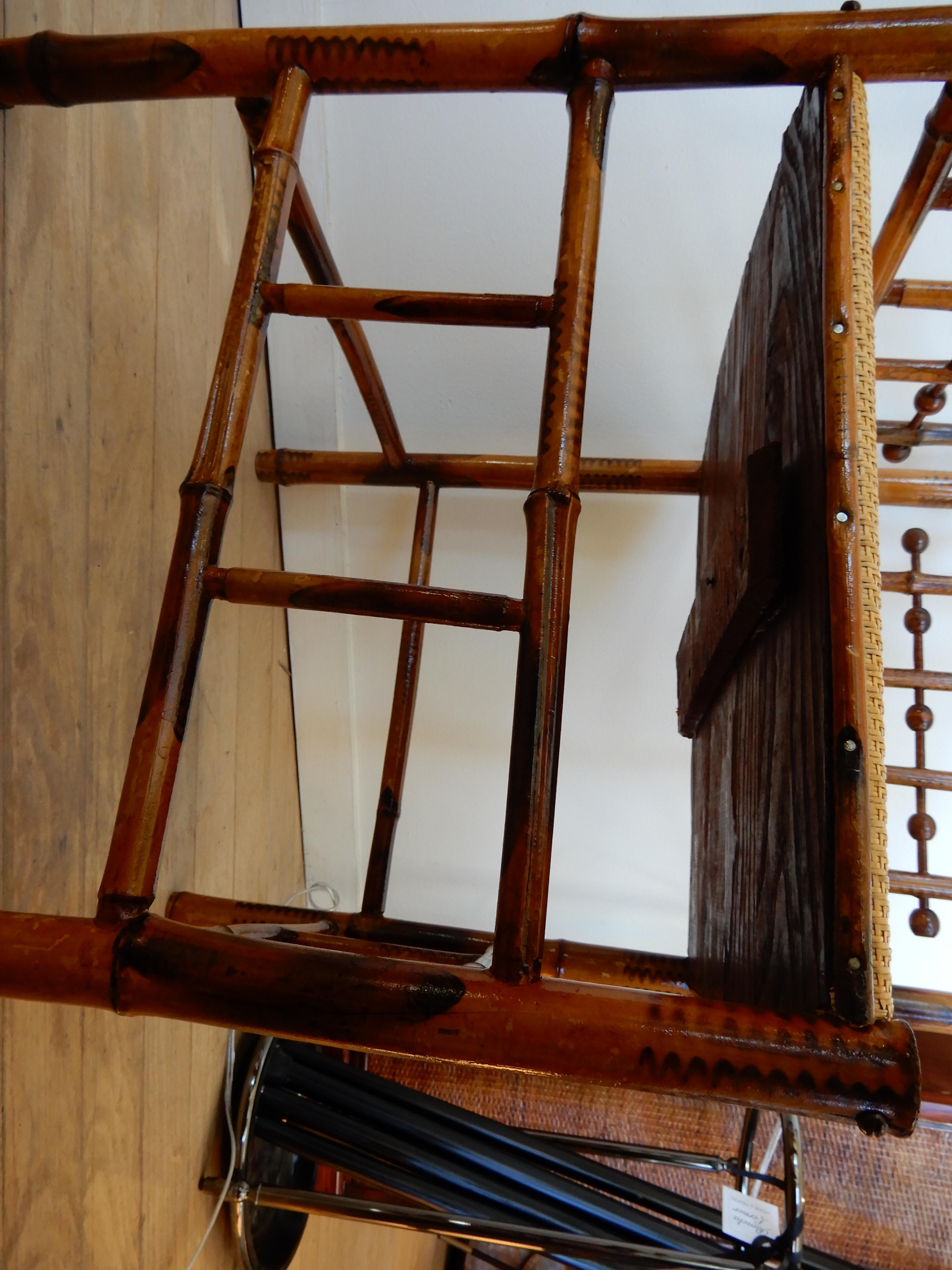 Americana Stick and Ball Bamboo Corner Chair, circa 1890s In Fair Condition In Bellport, NY