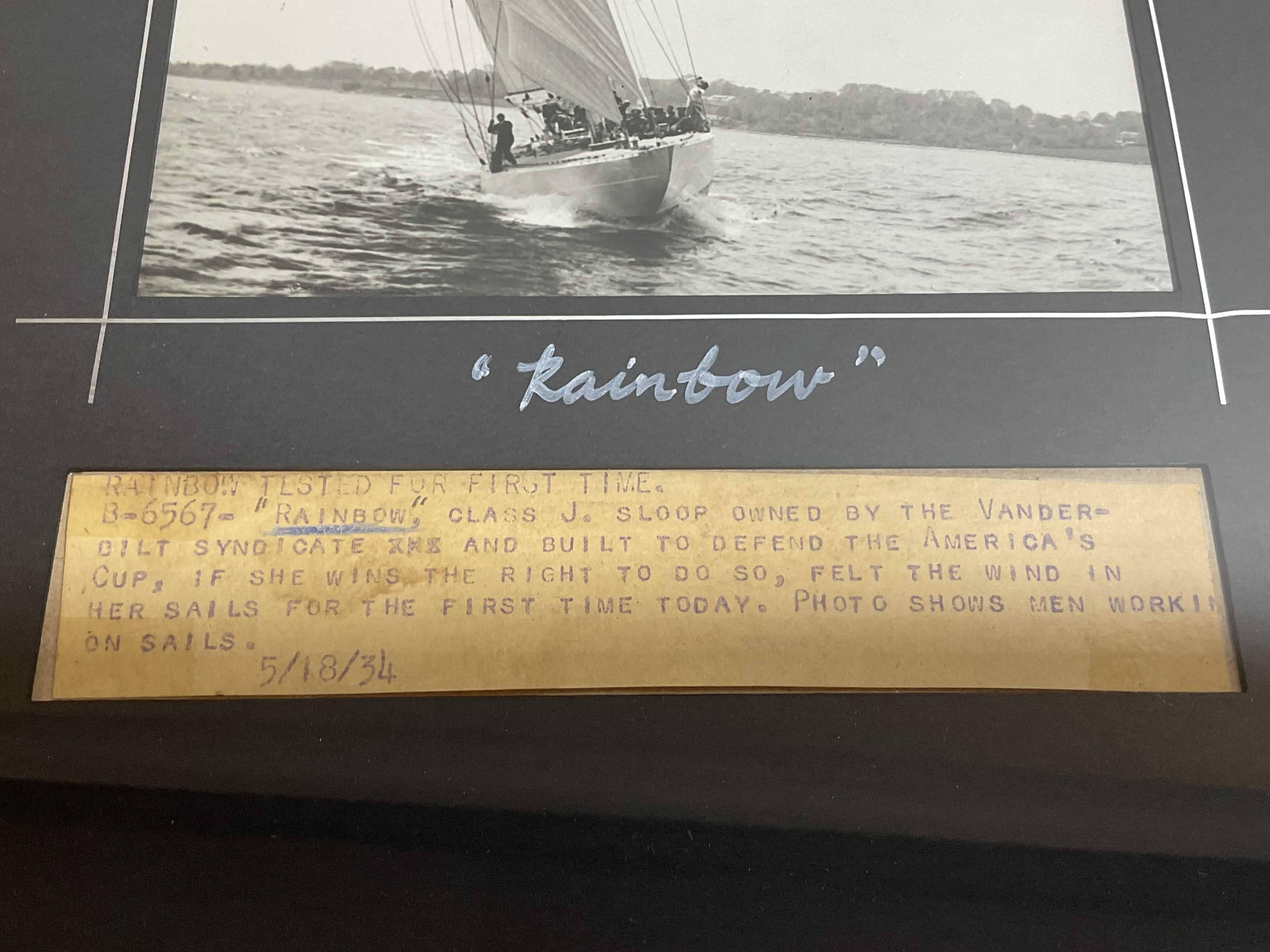 Photos de la Coupe des Amériques de 1934 arc-en-ciel en vente 3