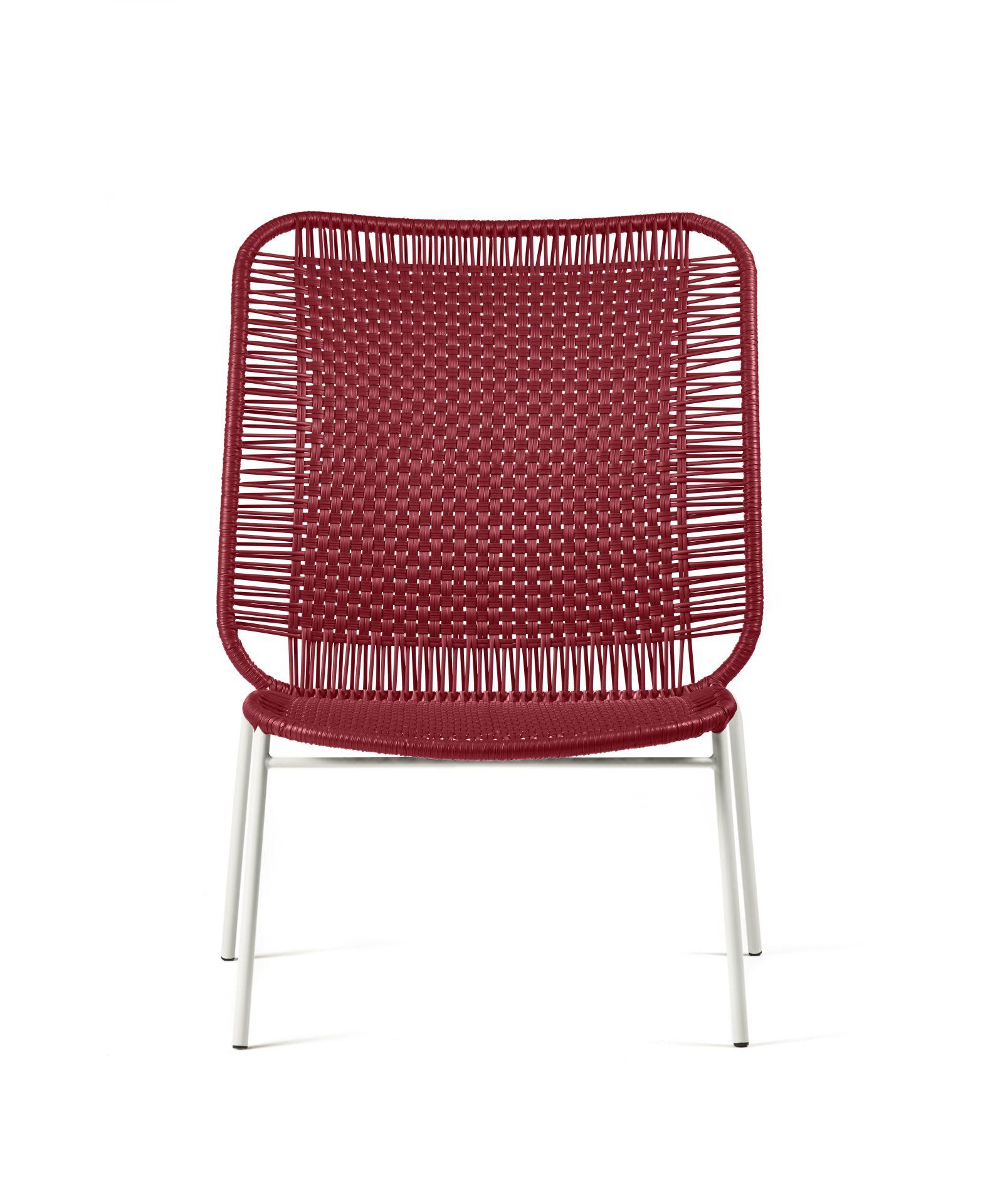 Design/One et inspiration
La chaise longue Cielo Lounge Chair High est une création légère, polyvalente et confortable de Sebastian Herkner. Il est prêt à être utilisé à l'intérieur et à l'extérieur et constitue un excellent choix pour créer des