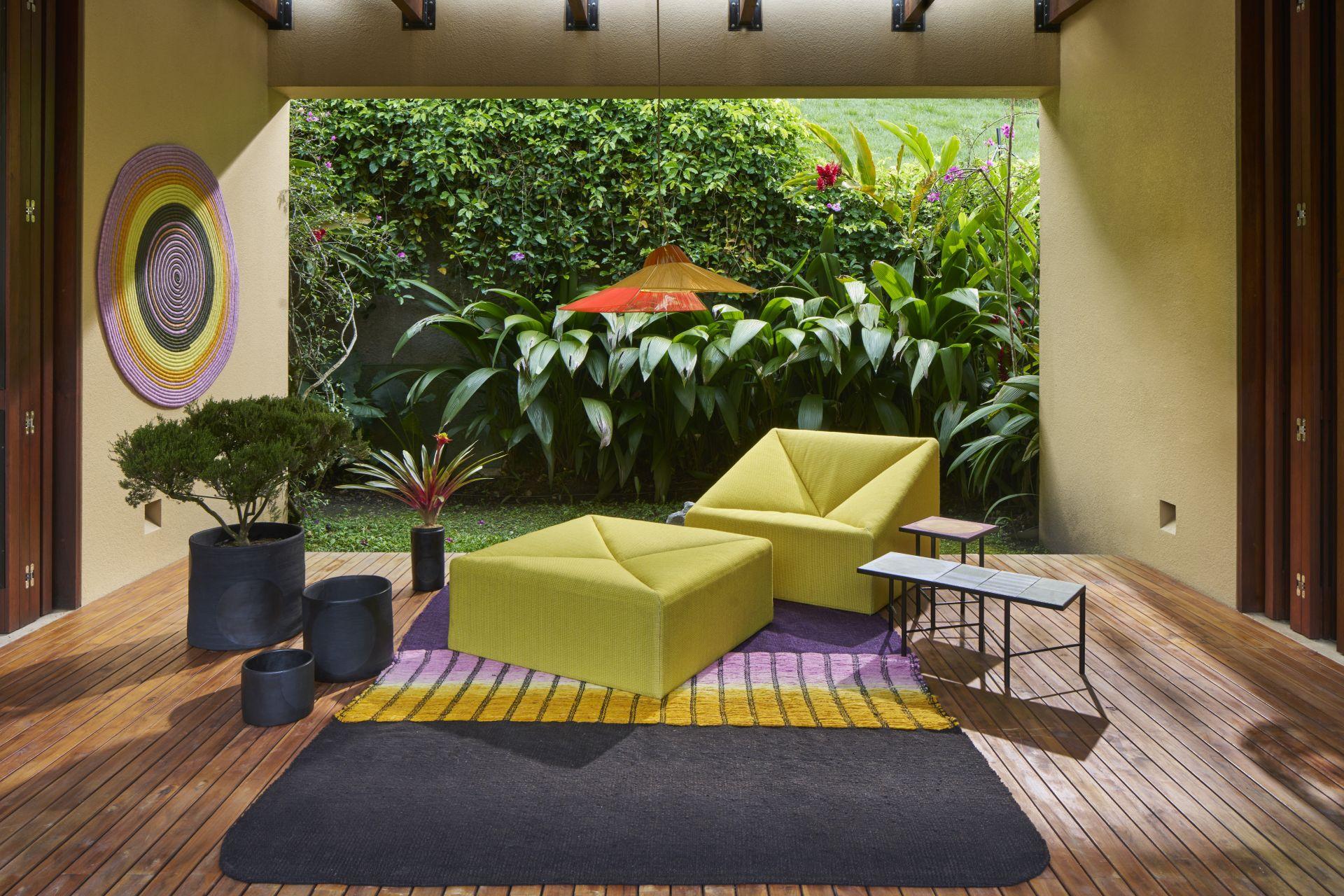 Colombian Ames Indoor or Outdoor Coco Seater Lounge by MUT Design For Sale