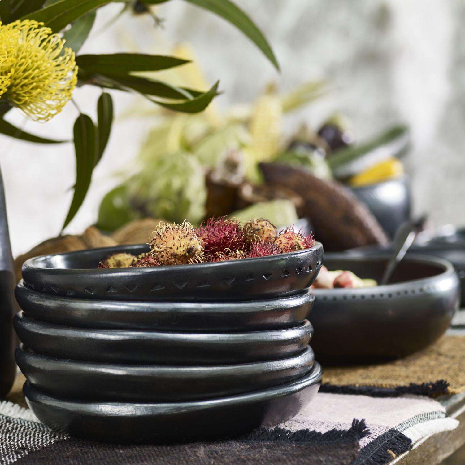 Ames Set of 2 Barro Dining Heatresistant Ceramic Plates by Sebastian