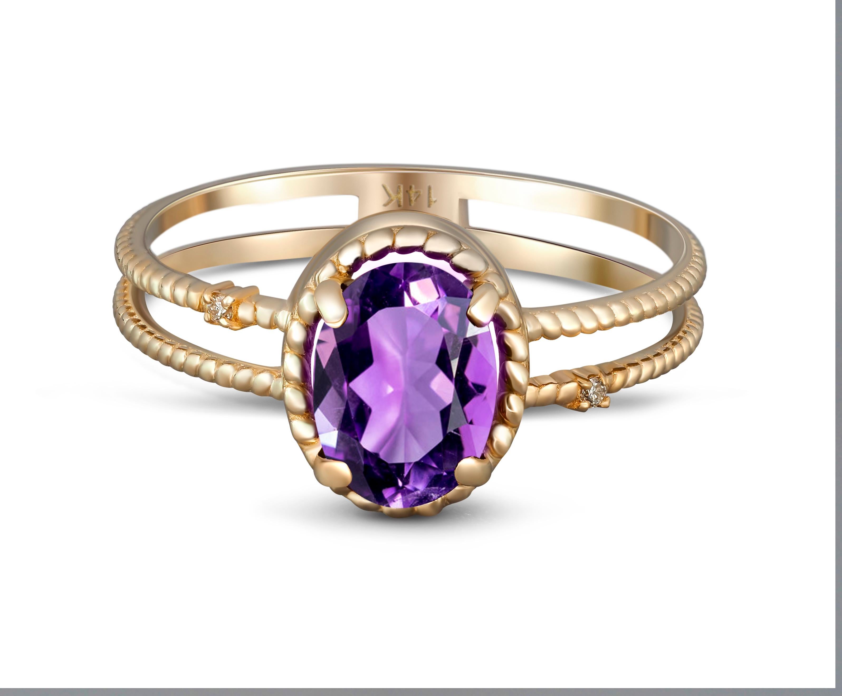 Amethyst 14k Gold ring. 
Oval Amethyst Ring. Minimalist Amethyst Ring. Amethyst Engagement ring. Purple gem ring. February Birthstone Ring

Metal: 14k gold
Weight: 1.8  g. depends from size.

Central stone: natural amethyst
Weight -  approx 1 ct in