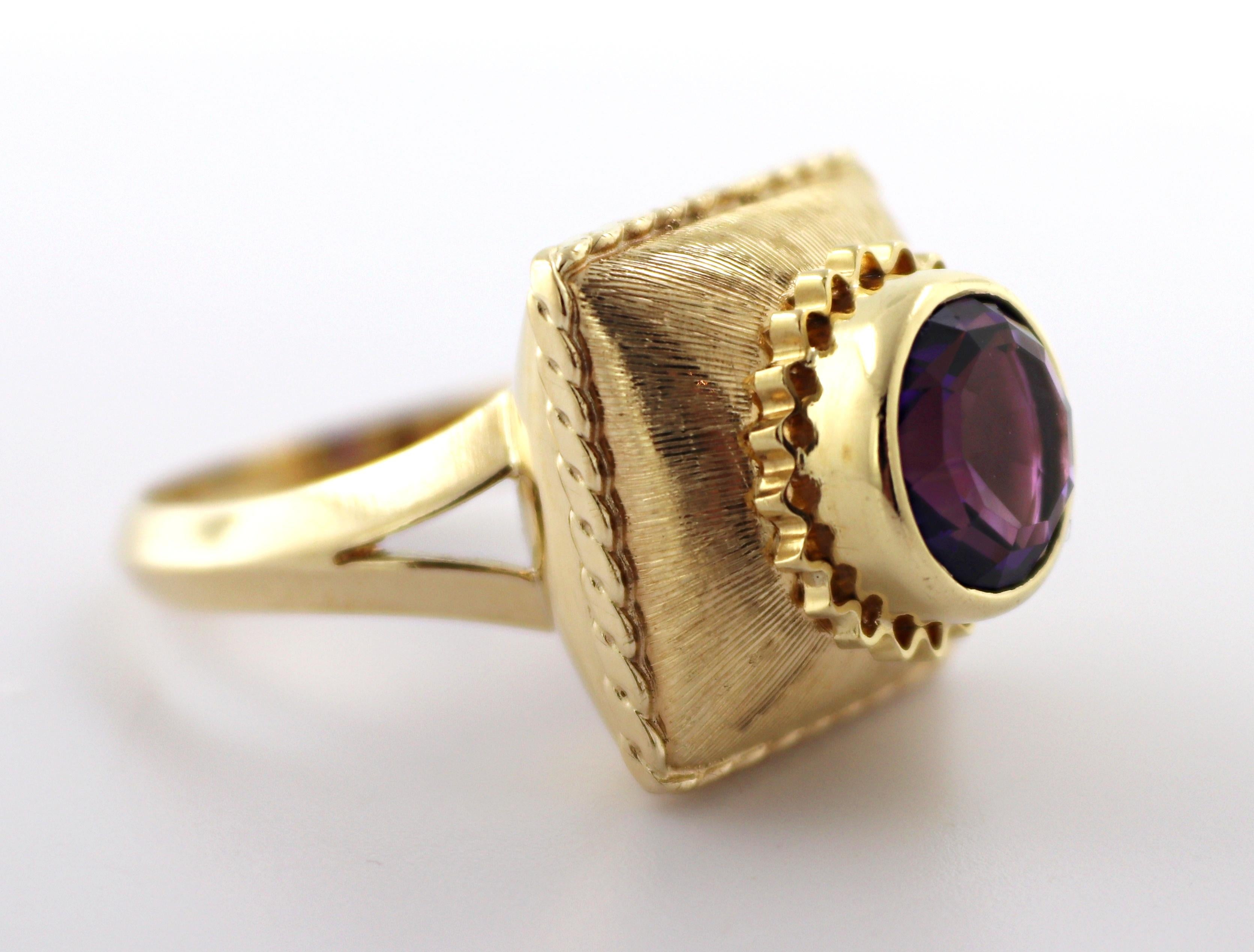 Amethyst 14k Yellow Gold Ring For Sale 5