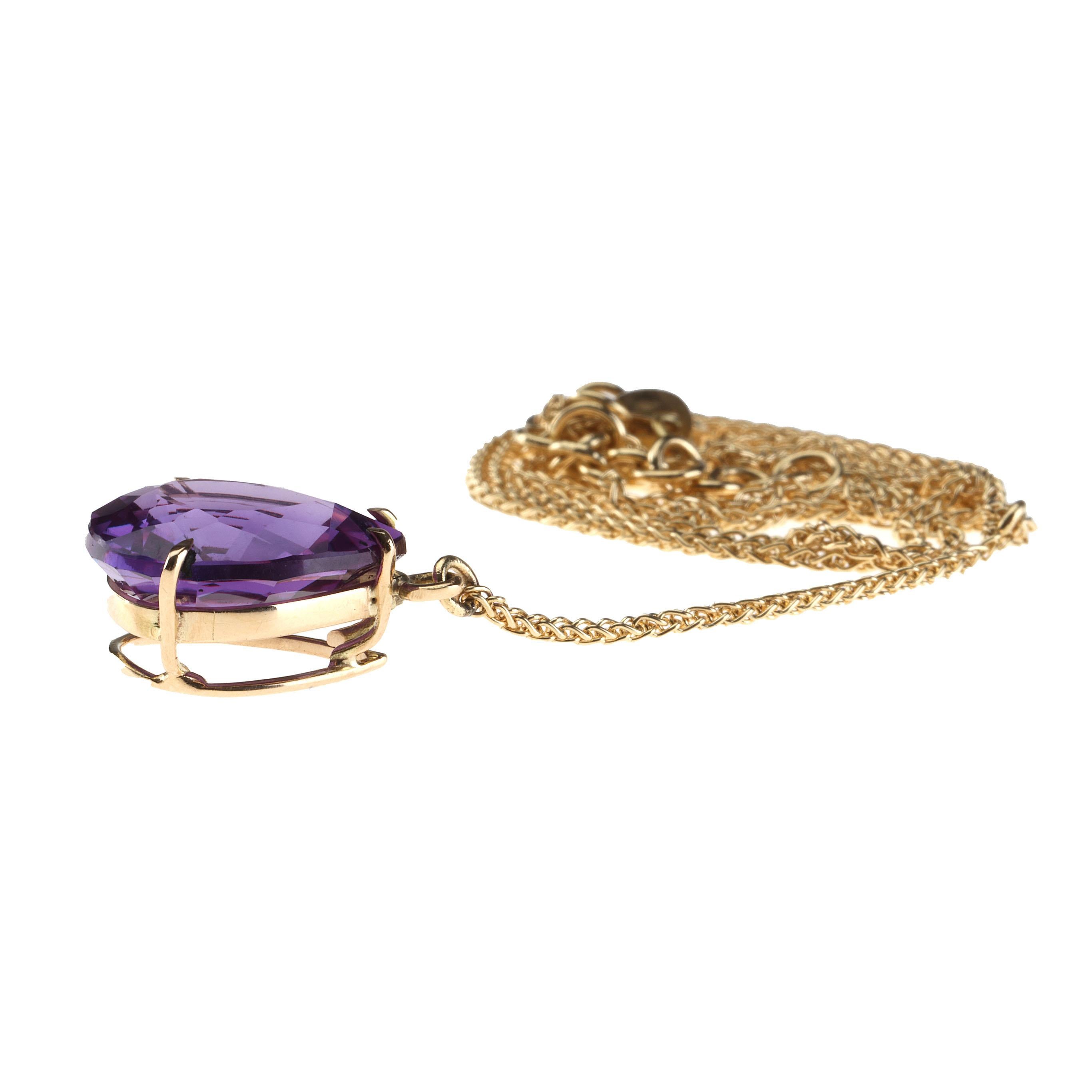 Amethyst 18 Karat  Hand Made Gold Necklace For Sale 3