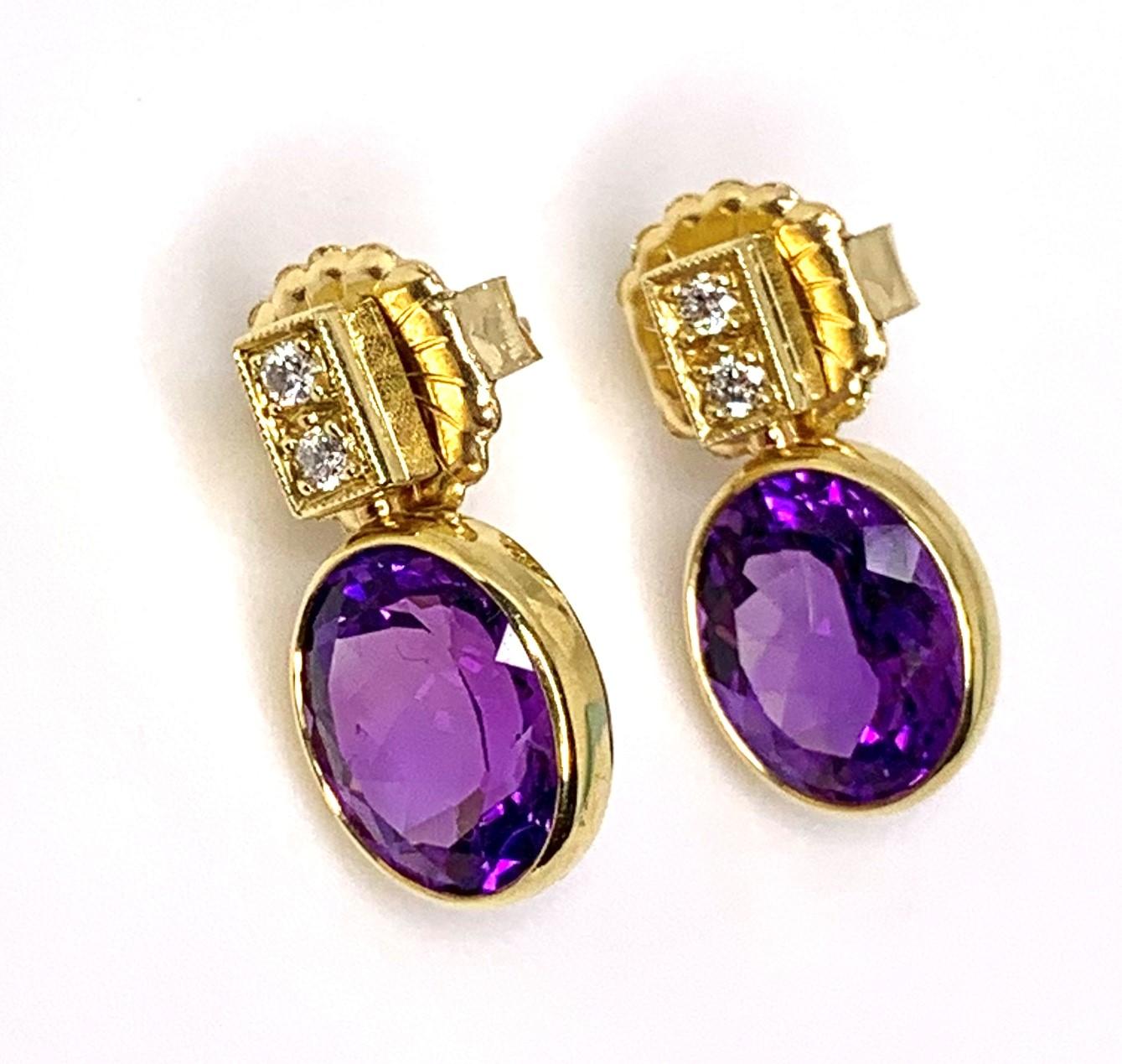 Women's Amethyst and Diamond Drop Earrings in 18k Yellow Gold, 6.72 Carats Total For Sale