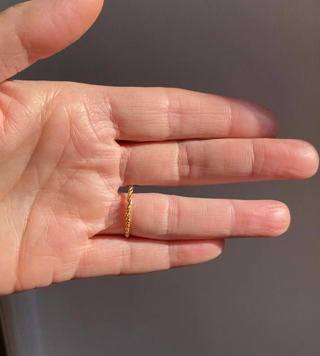 Amethyst 18K Yellow Gold Modern Handcrafted Unisex Rope Ring For Sale 8