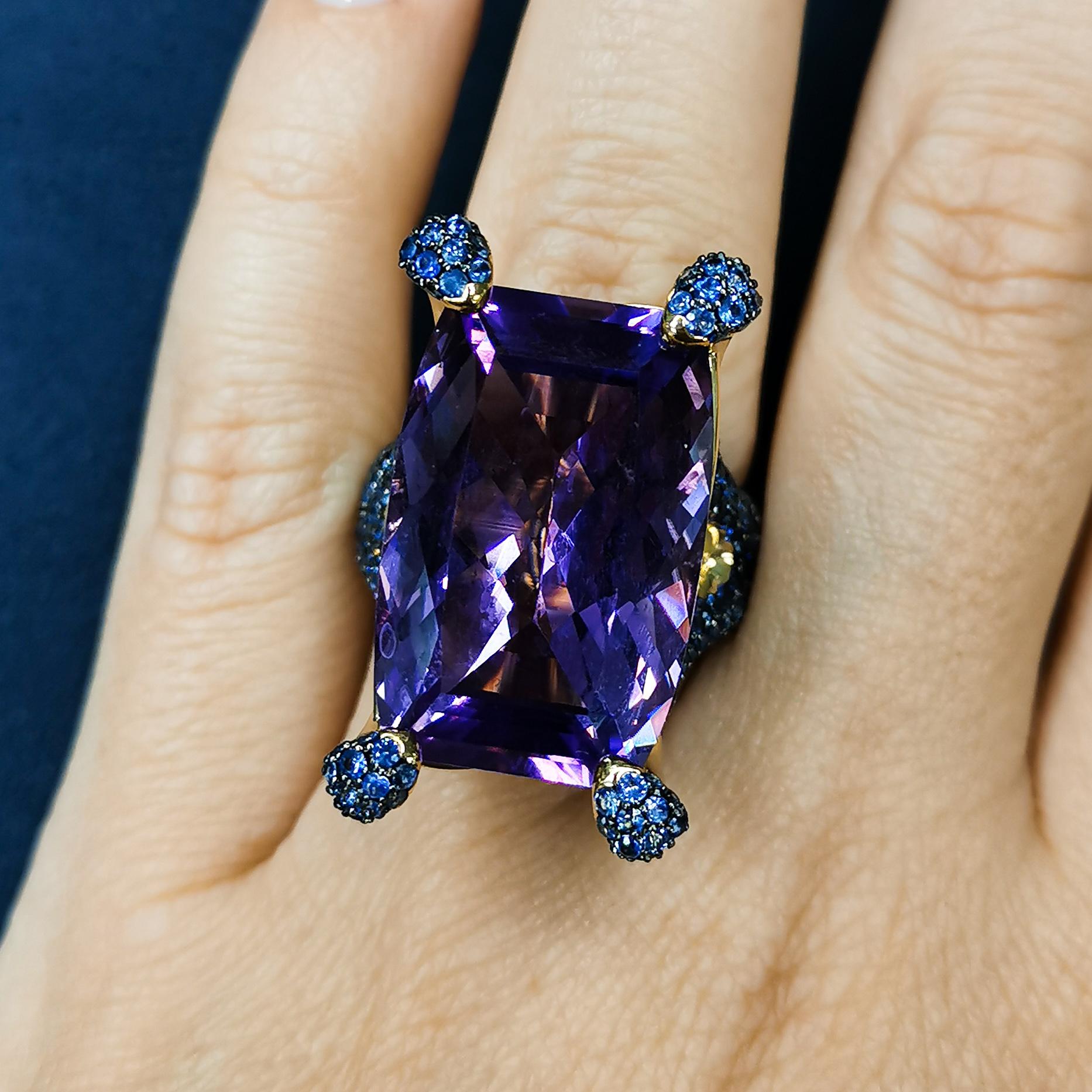 Amethyst 22,06 Karat Blaue Saphire 18 Karat Gelbgold Ring im Angebot 4