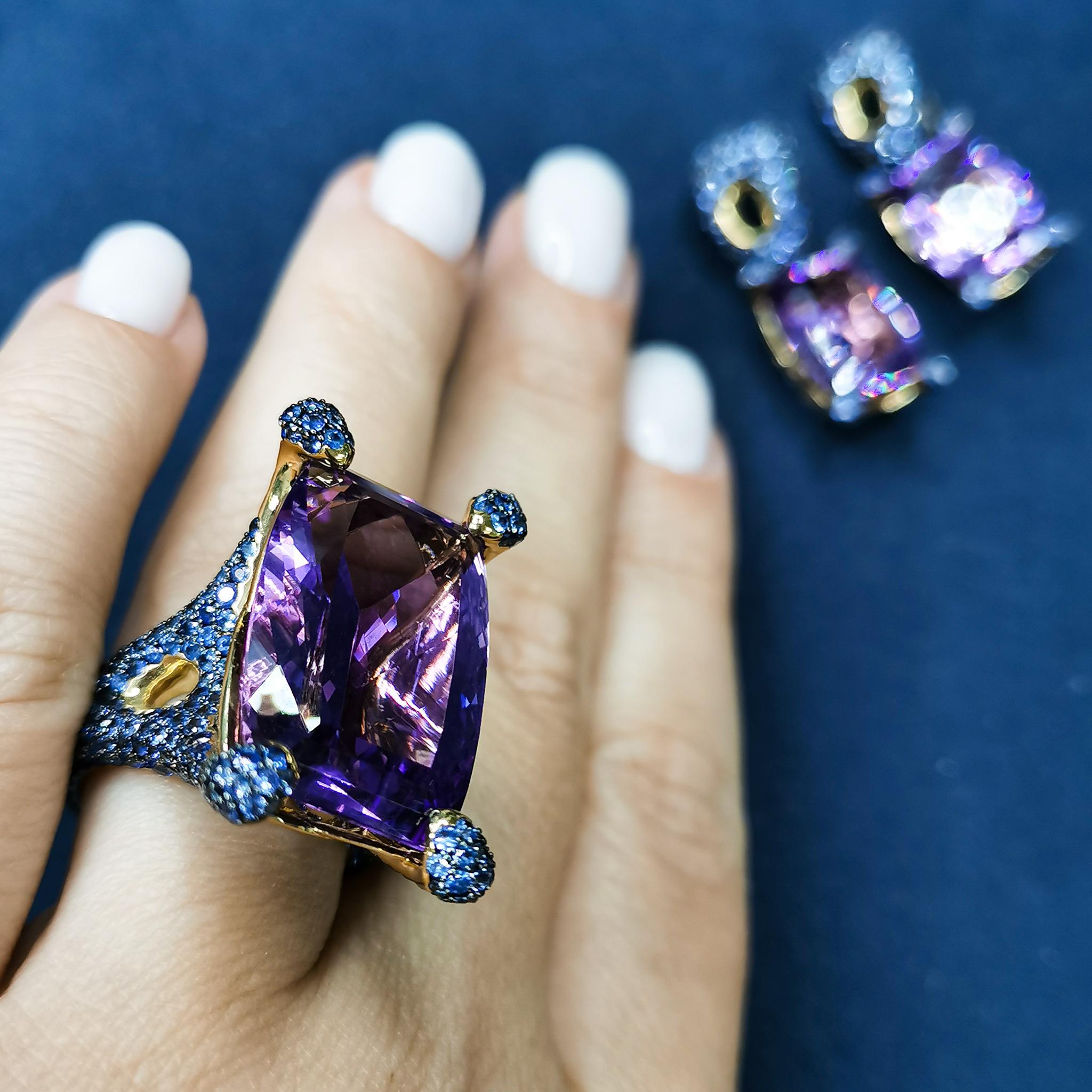 Amethyst 22,06 Karat Blaue Saphire 18 Karat Gelbgold Ring im Angebot 6