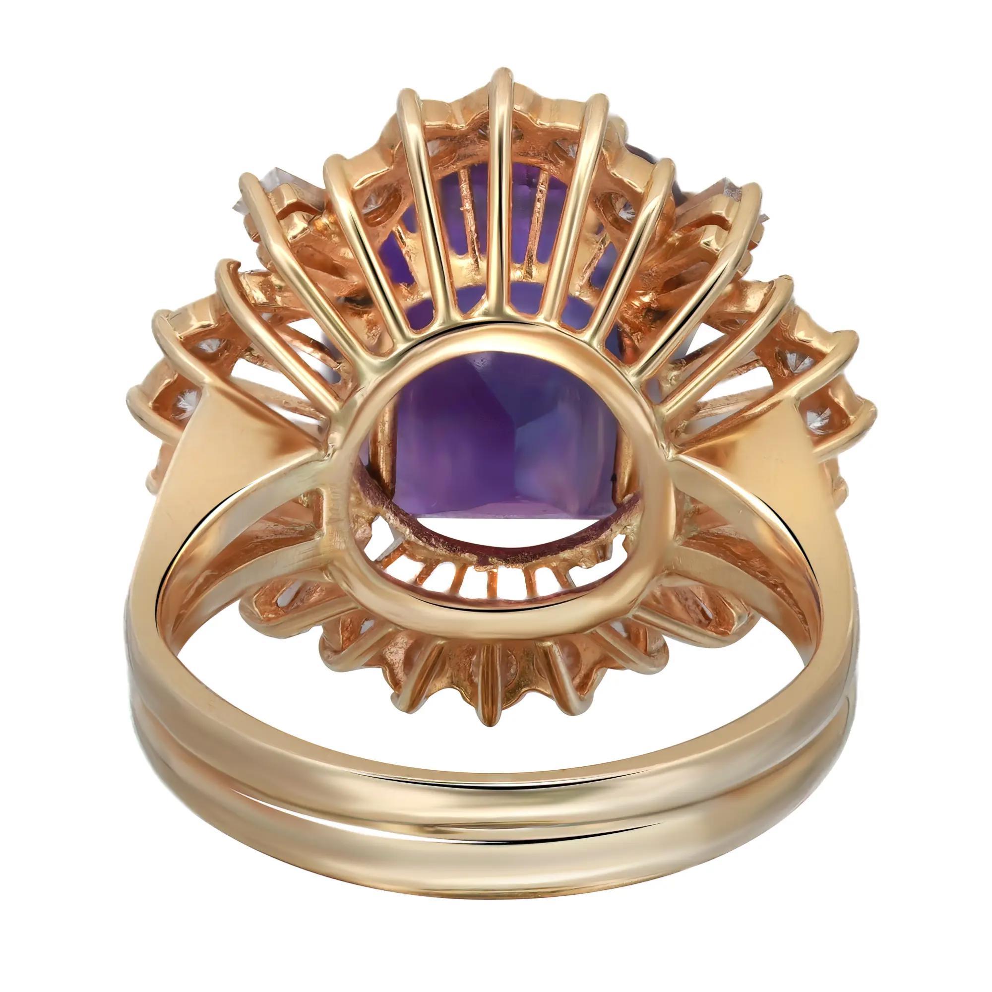 Moderne Bague cocktail en or jaune 18 carats, améthyste 6,25 carats et diamants taille 5,5 en vente