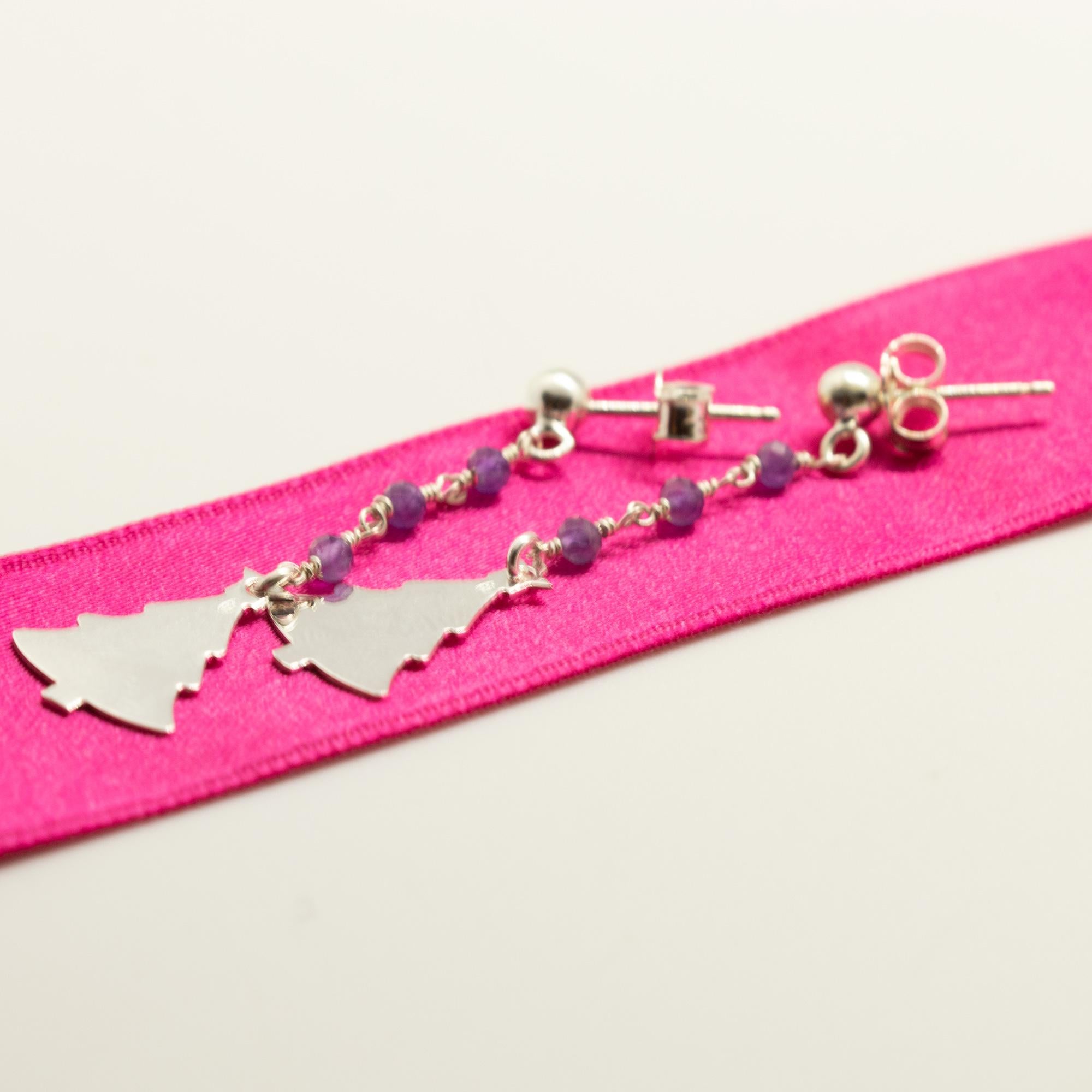 INTINI Jewels Winterkollektion ist da!
Genießen Sie dieses einzigartige und zeitgenössische Design, die perfekte Geschenkidee für Ihre Liebsten! 

Ein eleganter Hauch von Glamour zum Greifen nah. Lassen Sie sich von einem eleganten und jugendlichen