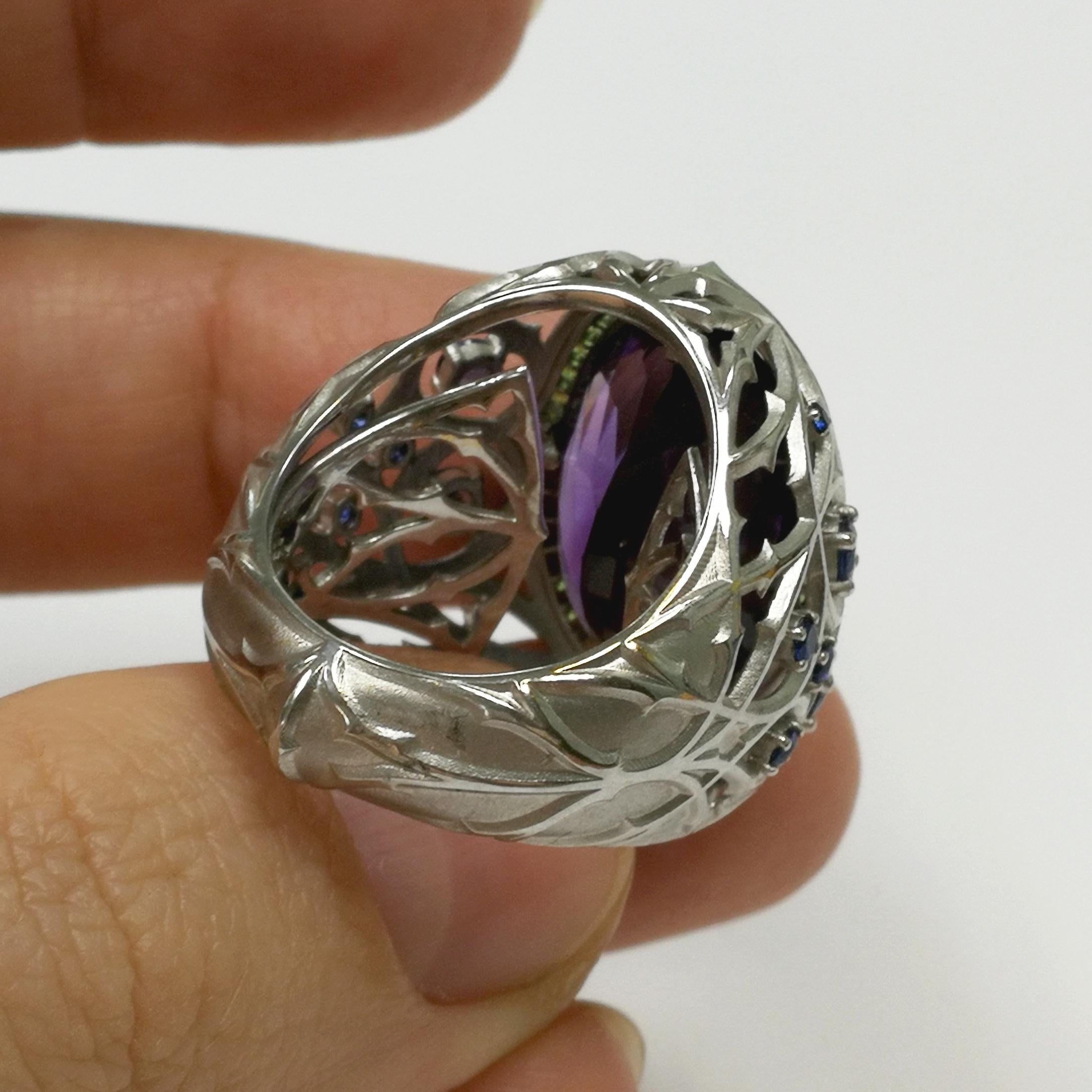 Amethyst 9.29 Carat Blue Sapphires Tsavorites 18 Karat White Gold Gothic Ring In New Condition For Sale In Bangkok, TH