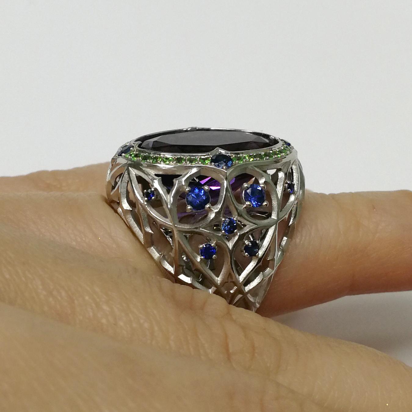 Amethyst 9.29 Carat Blue Sapphires Tsavorites 18 Karat White Gold Gothic Ring For Sale 2