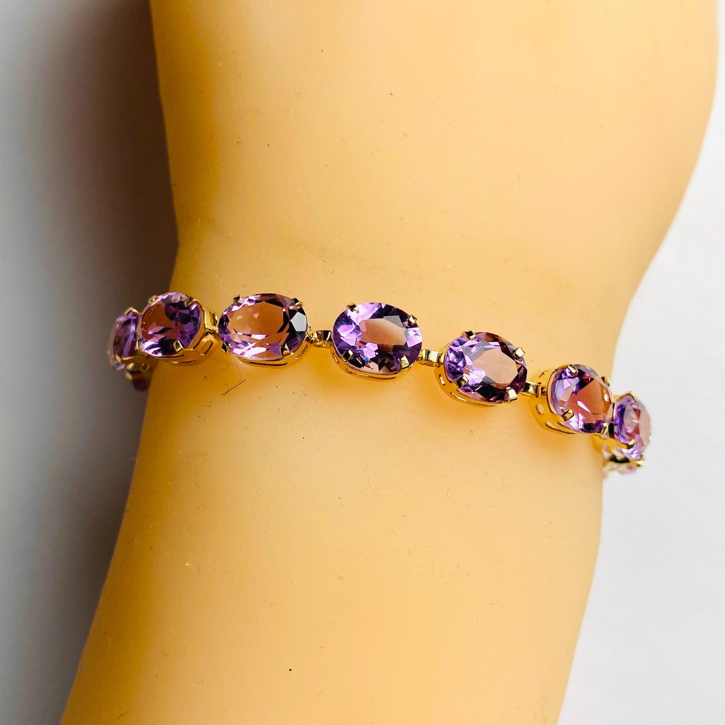 Vintage-Armband aus Amethyst und 14 Karat Gelbgold mit Vintage-Linie (Moderne) im Angebot