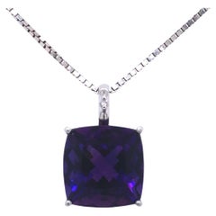 Amethyst and 18K White Gold Pendant (P13658n)