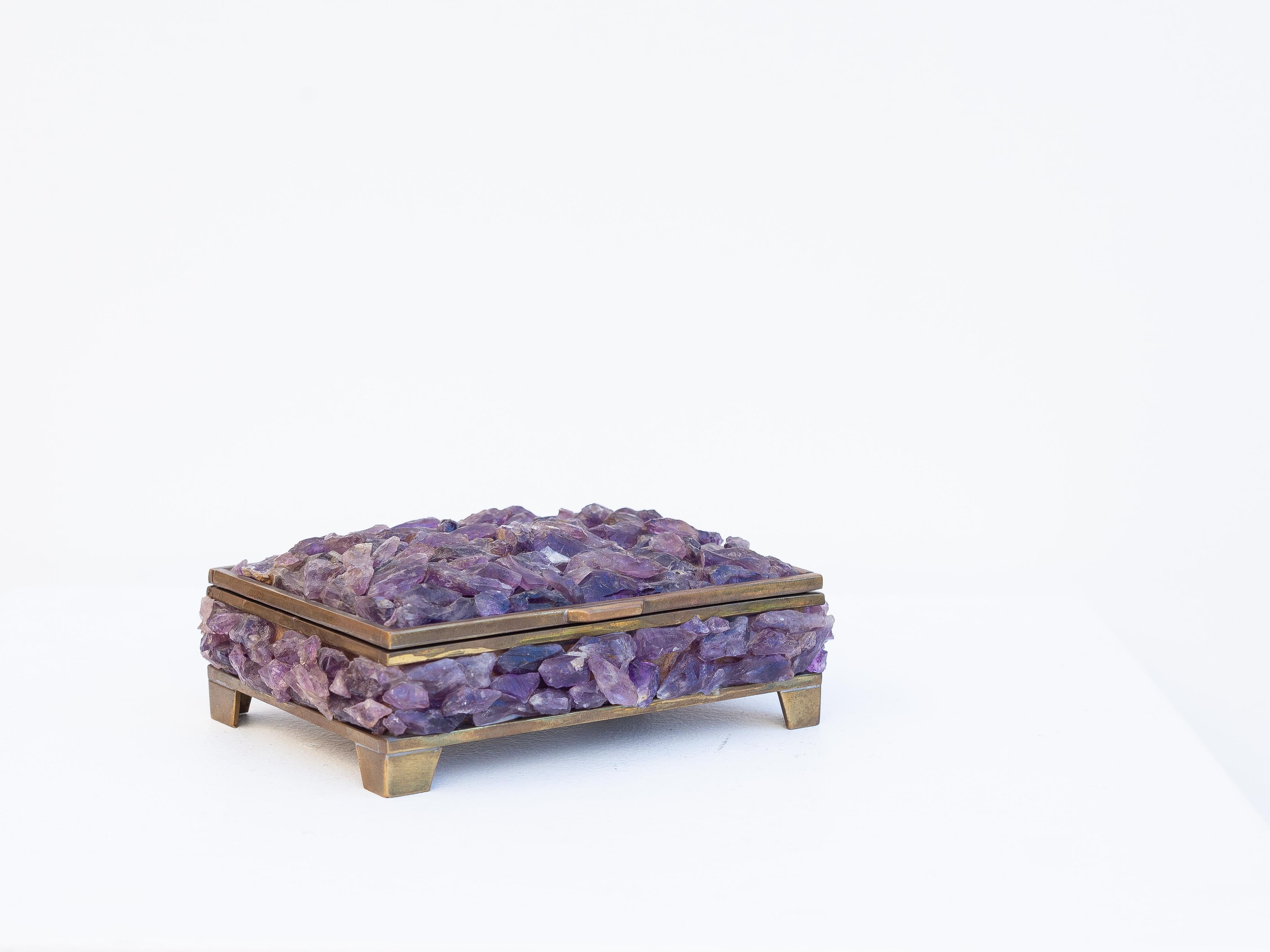 Amethyst- und Messing-Schmuckkästchen, Hollywood Regency Mineral Stone Box -  1940s im Angebot 2
