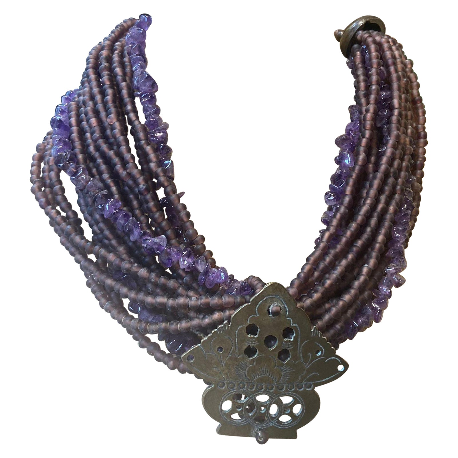 Amethyst und Bronze Französisch  Stammes-Halskette.signiert Cesaree París im Angebot