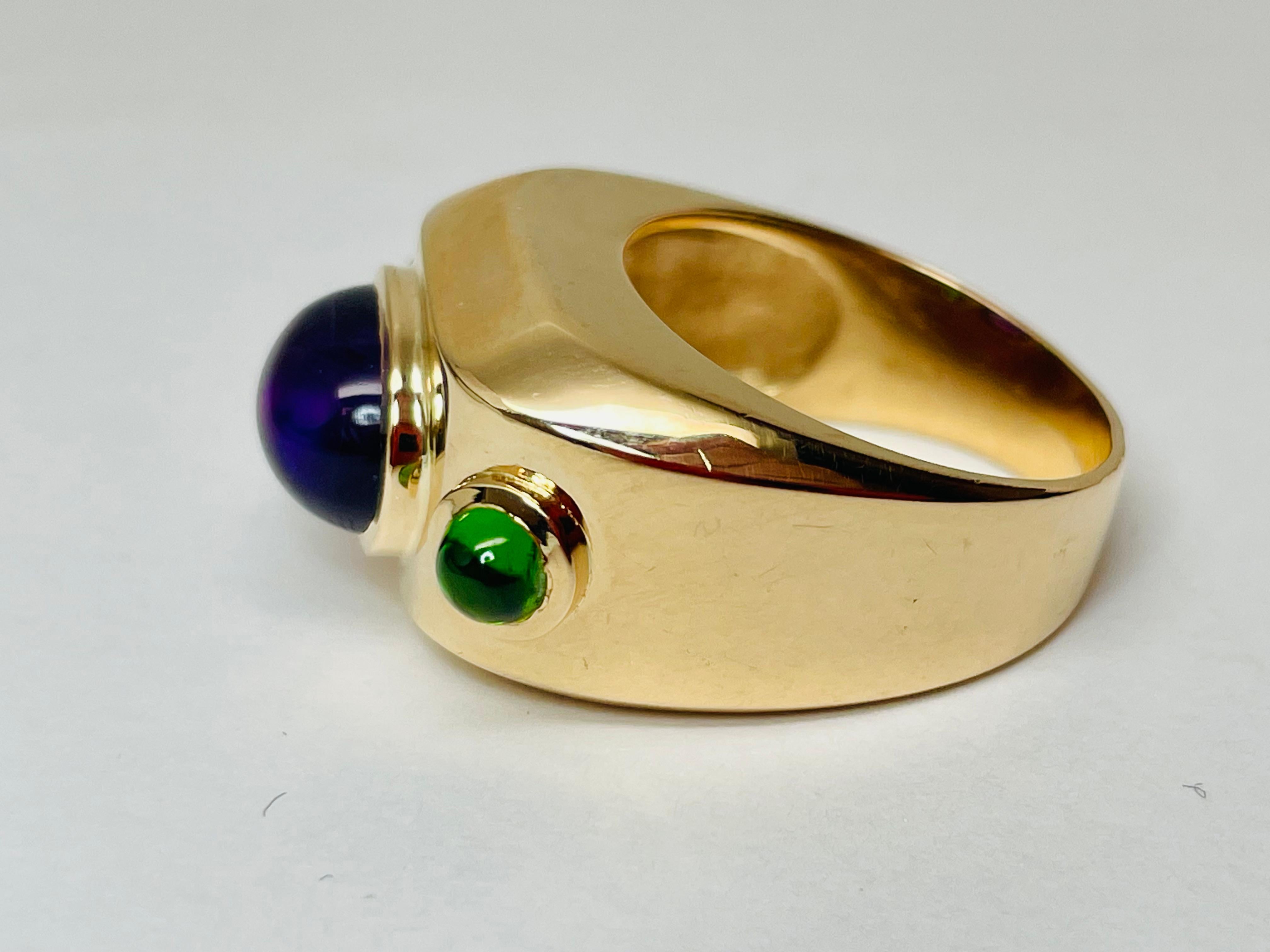 Contemporary Amethyst and Chrome Diopside Dome Ring For Sale