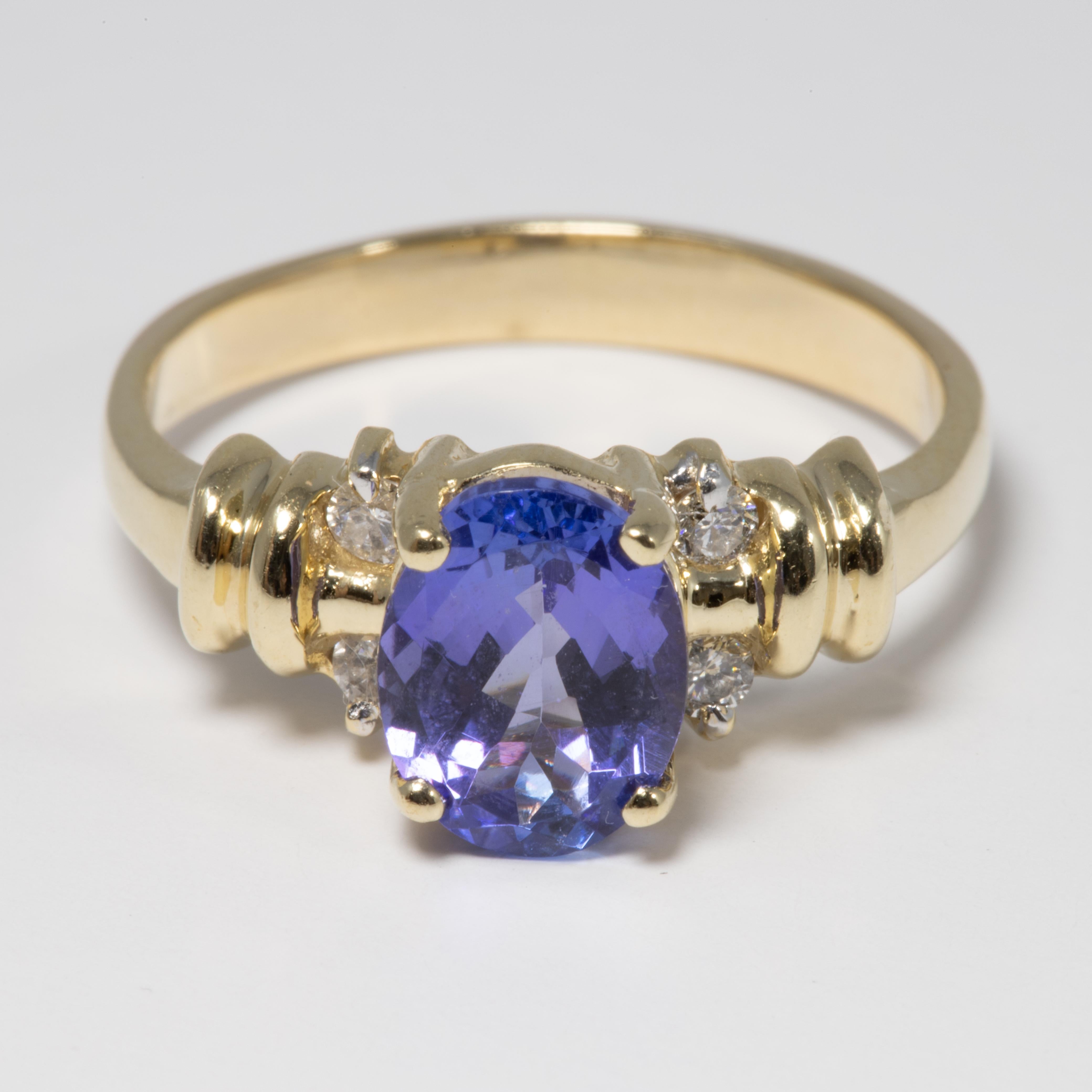 Mixed Cut Amethyst and Diamond 14 Karat Yellow Gold Ring, Solitaire Prong Setting For Sale