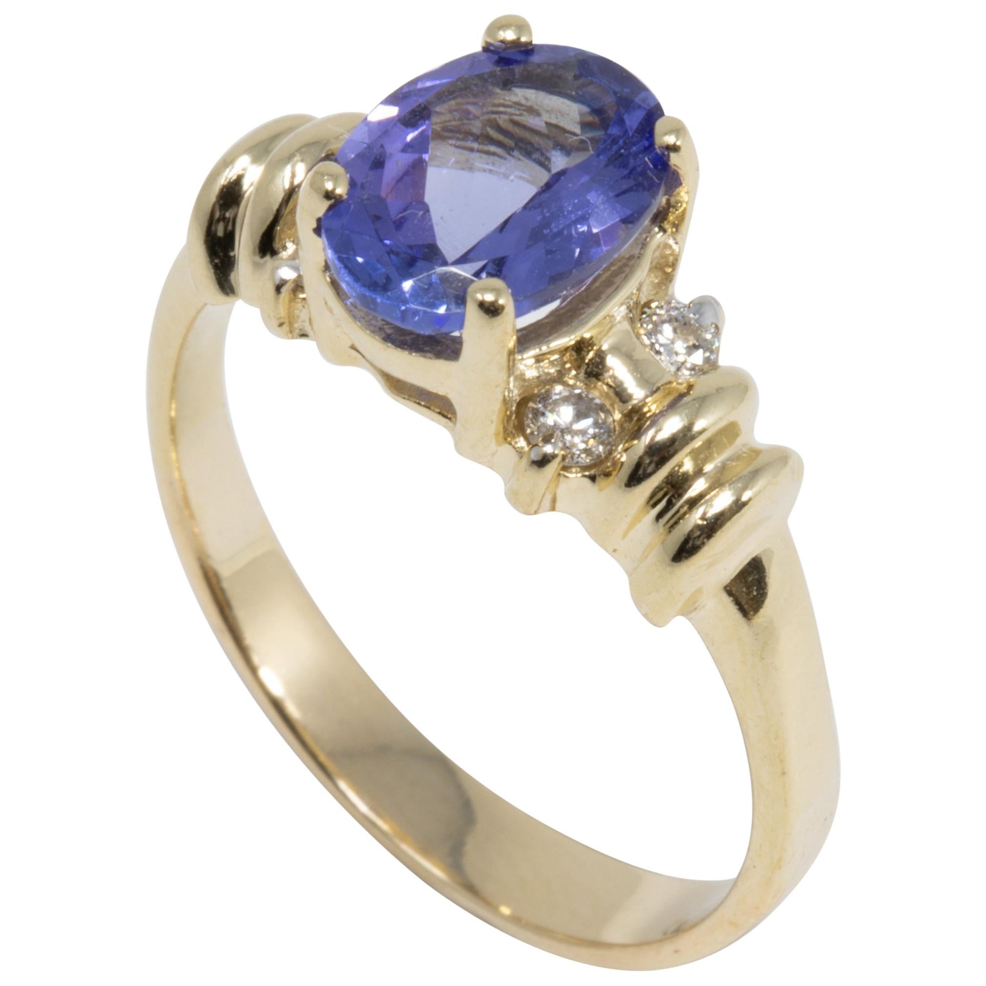 Amethyst and Diamond 14 Karat Yellow Gold Ring, Solitaire Prong Setting