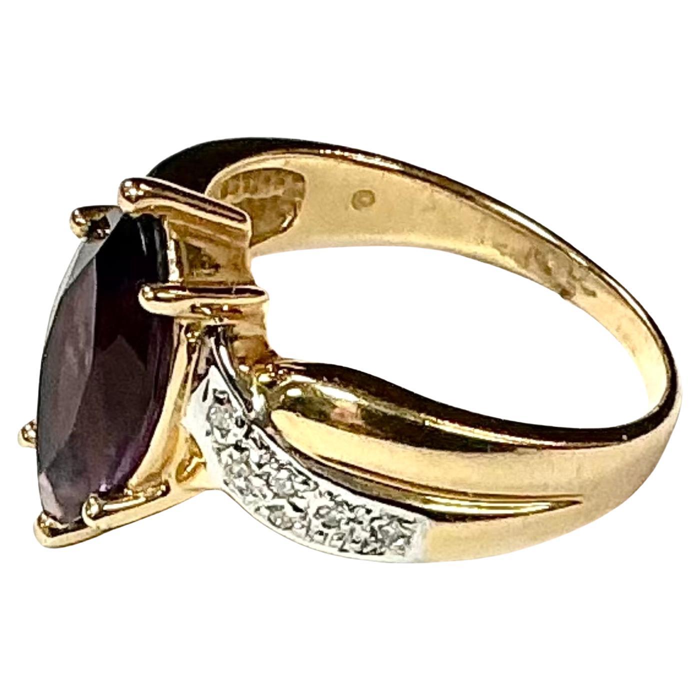 Modern Amethyst and Diamond 14K Yellow Gold Ring For Sale