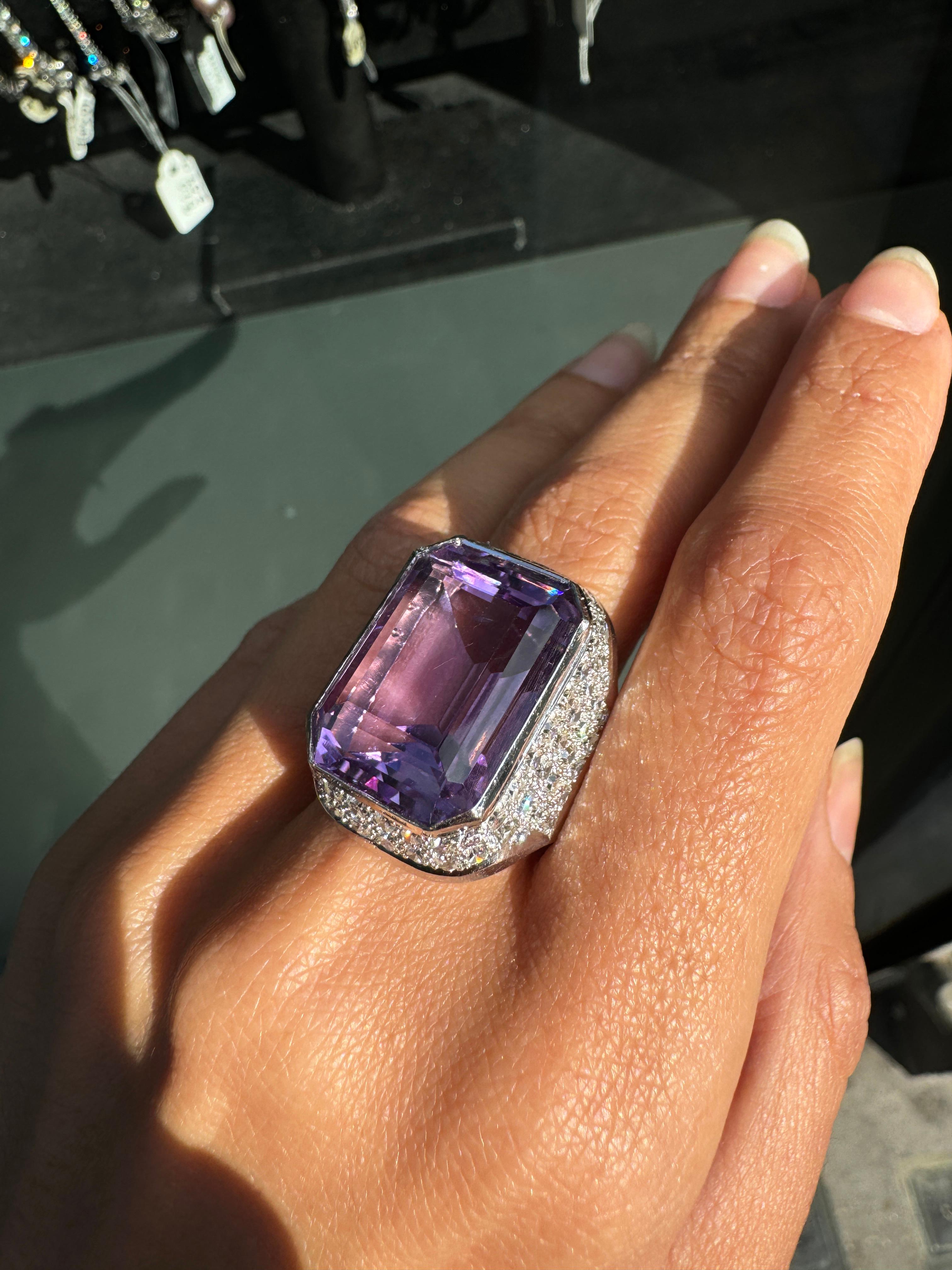 Amethyst and Diamond 18 Carat White Gold Large Cocktail Ring For Sale 1