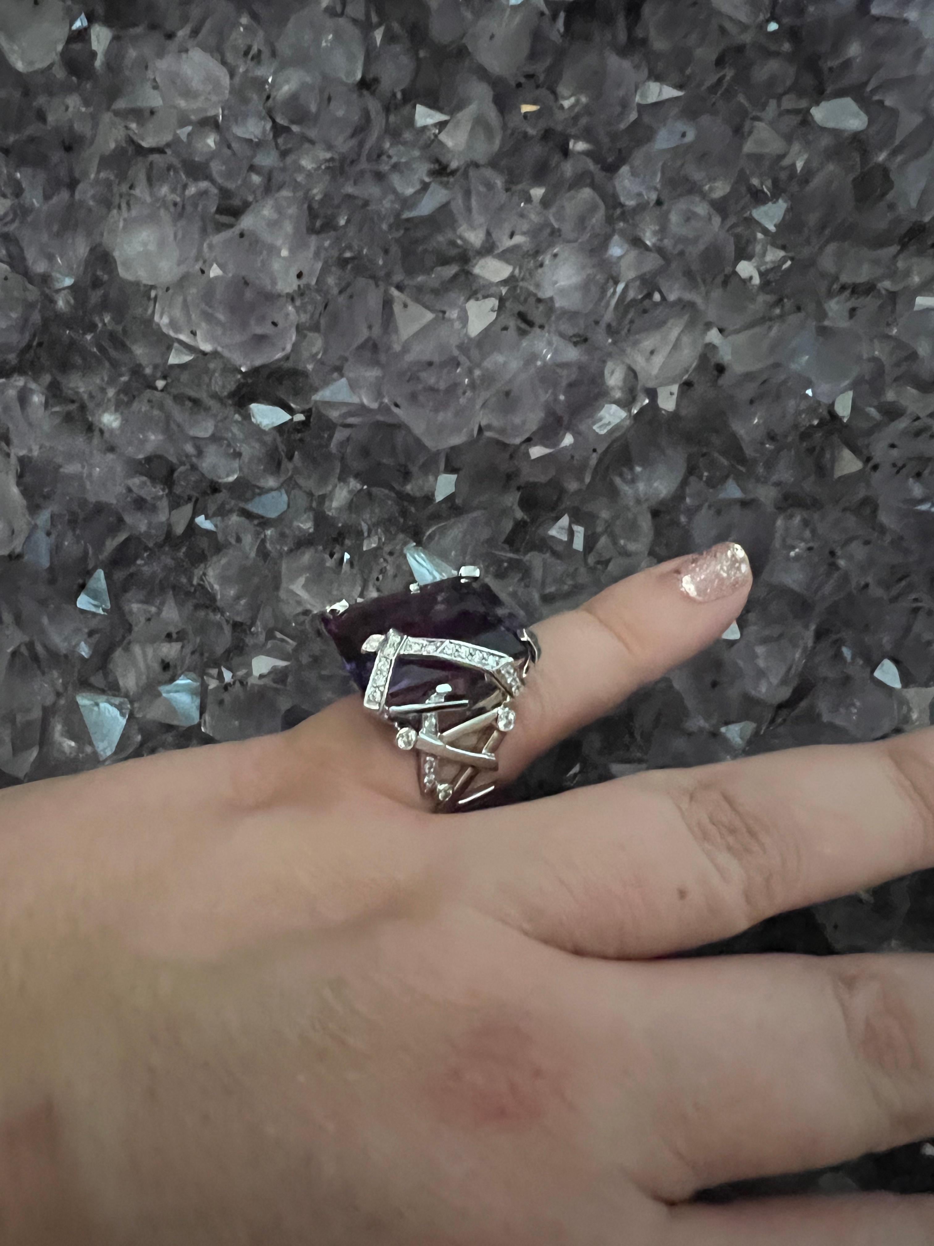 Amethyst and Diamond, 18k white gold ring by Chanel For Sale 2